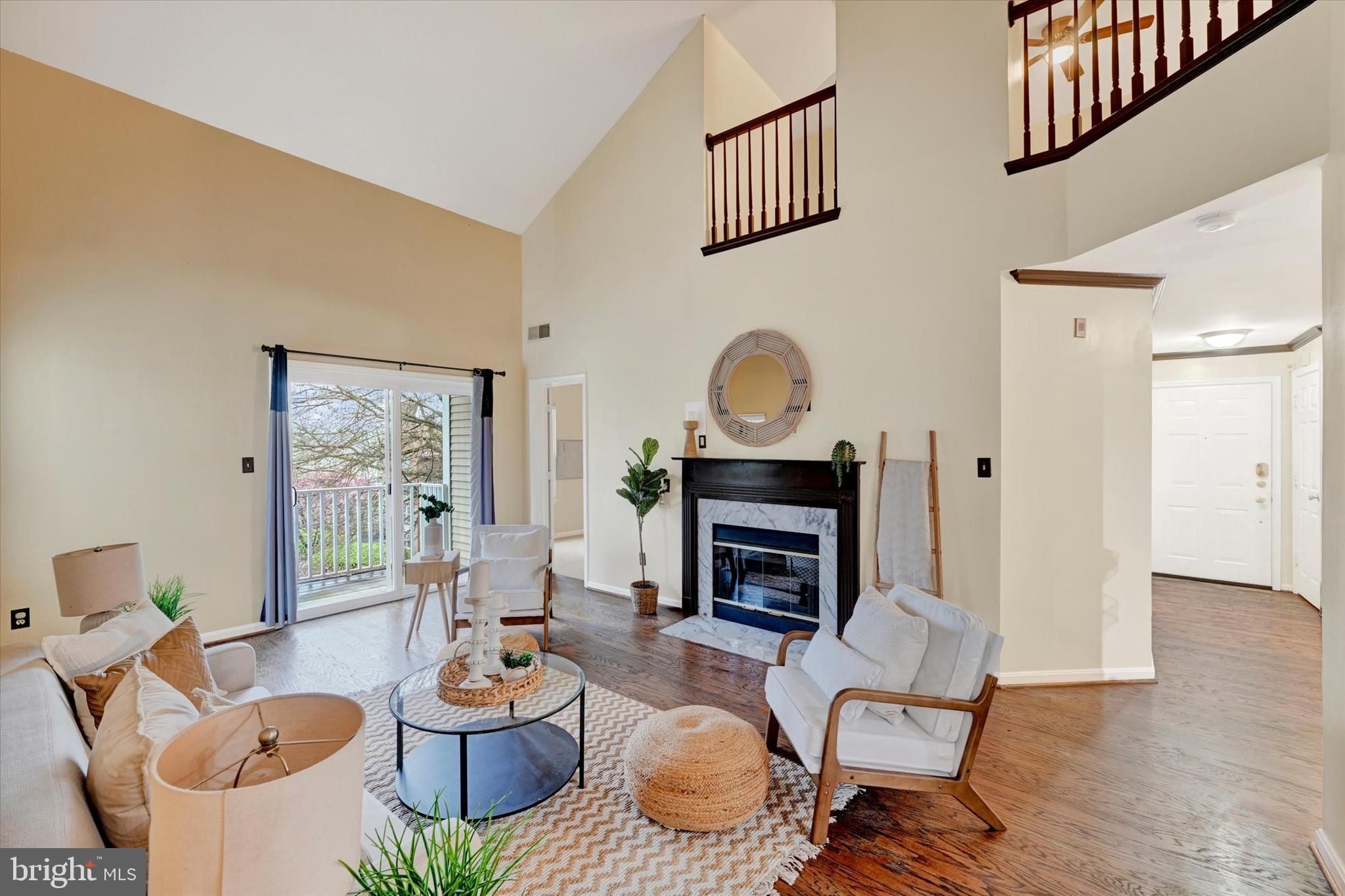 FALLS GABLE - Residential