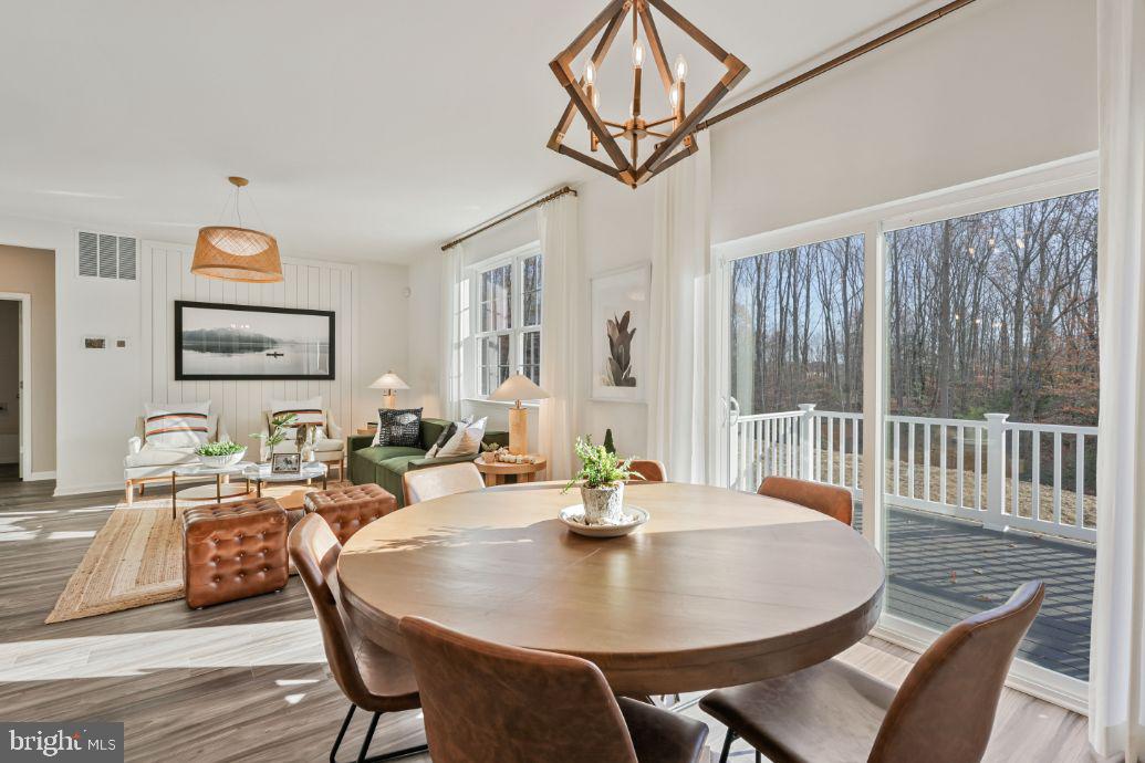 WEST WIND - Residential