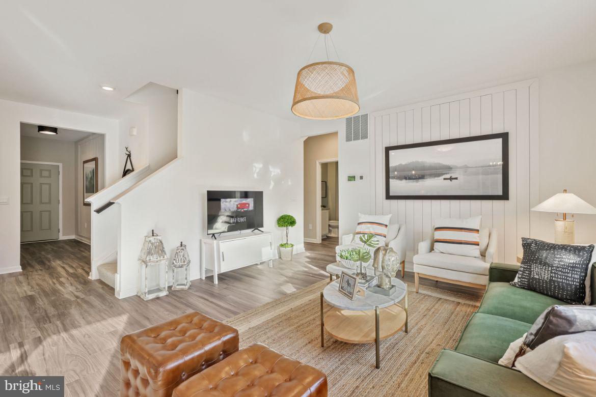 WEST WIND - Residential