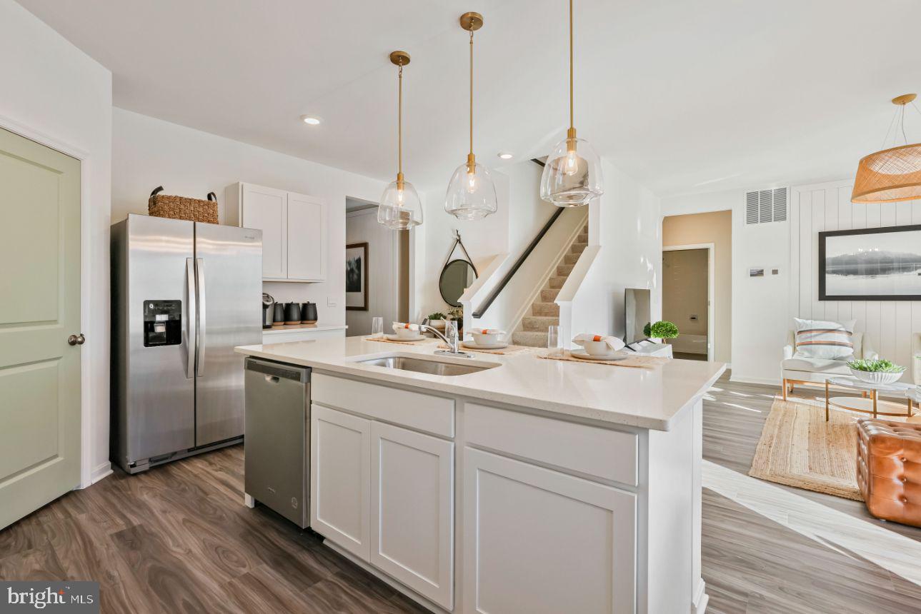 WEST WIND - Residential