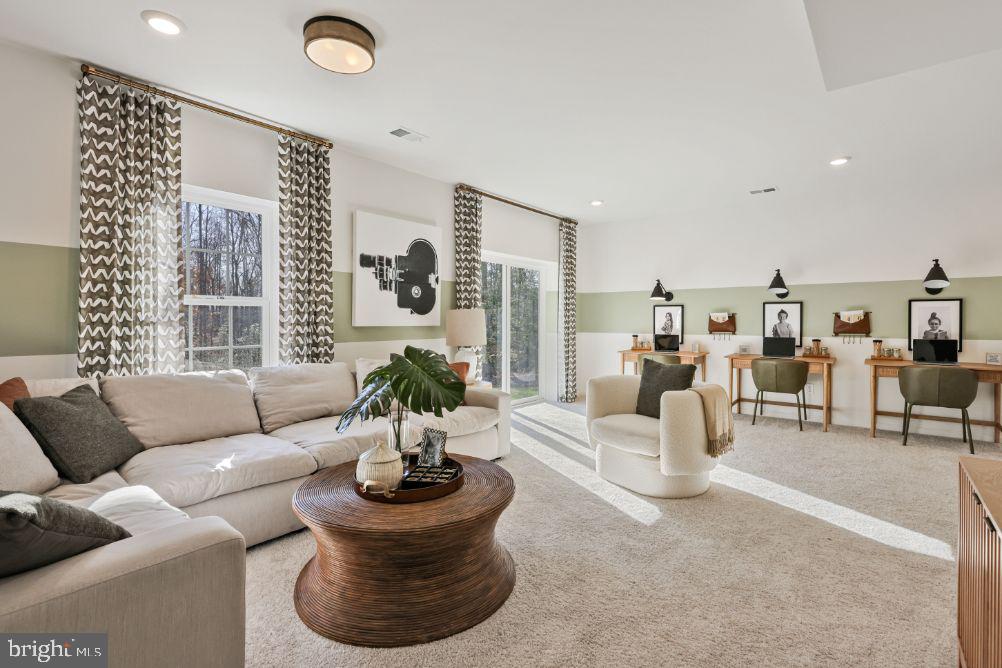 WEST WIND - Residential