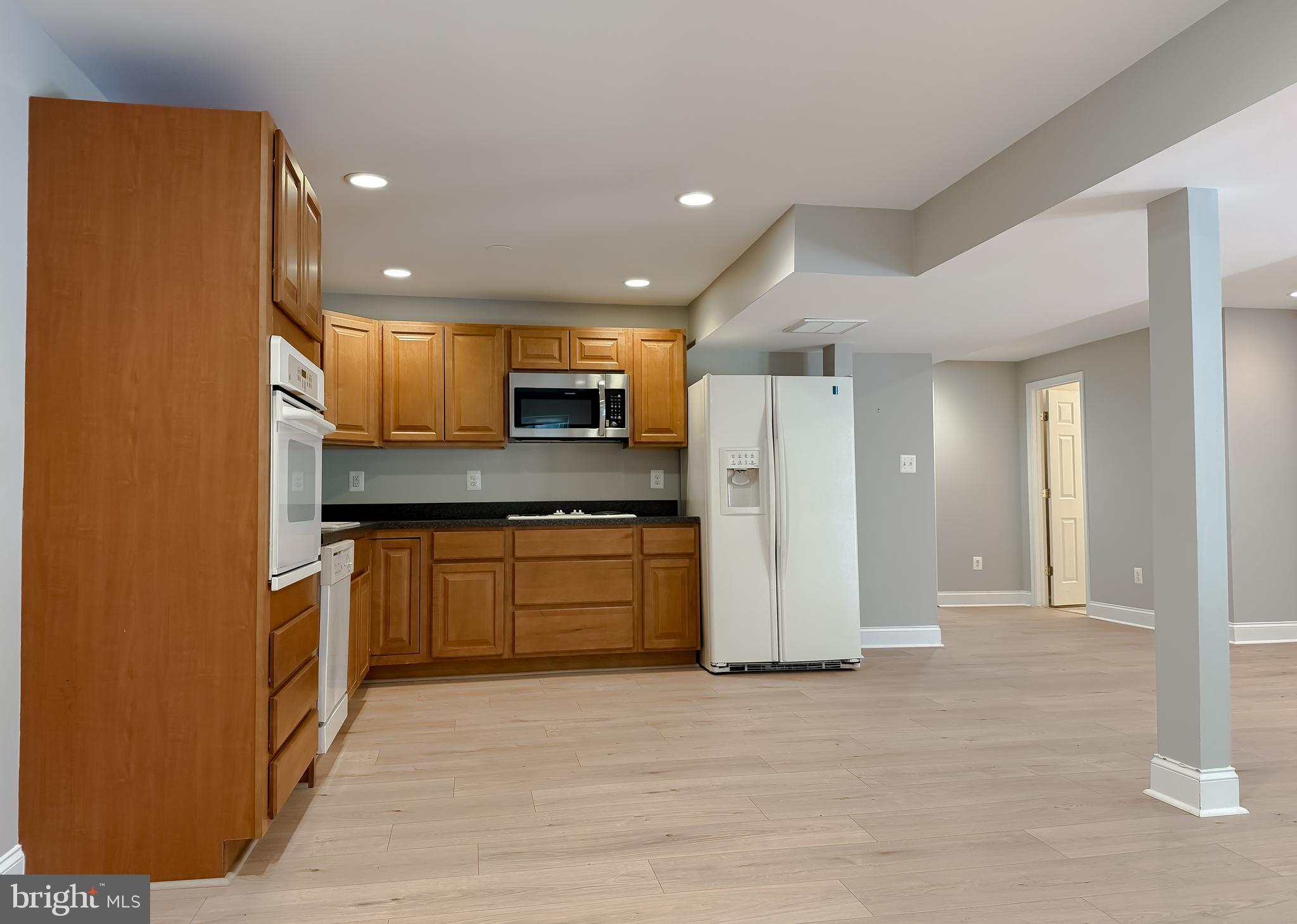KINGSTON ESTATES - Residential