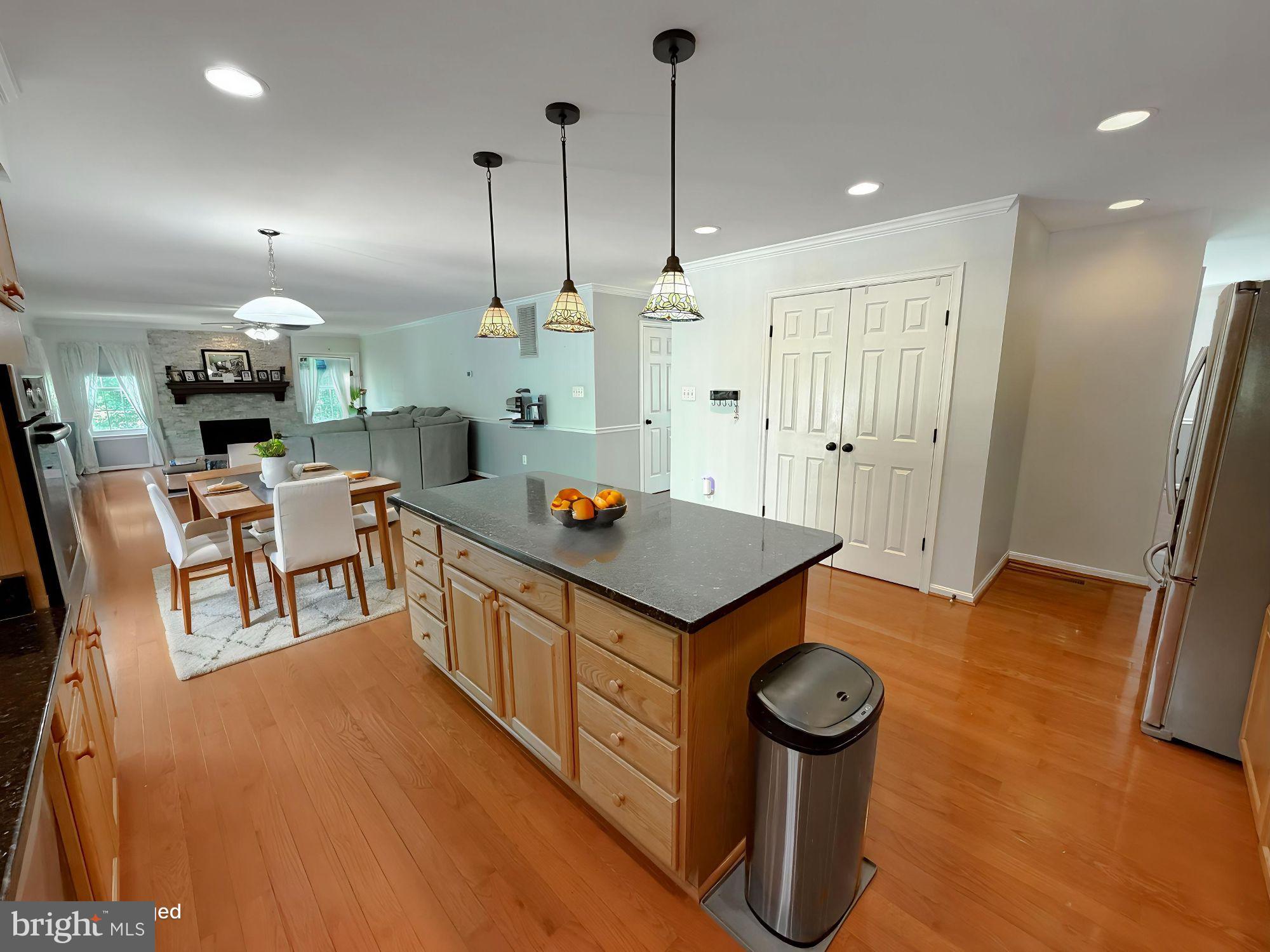 KINGSTON ESTATES - Residential