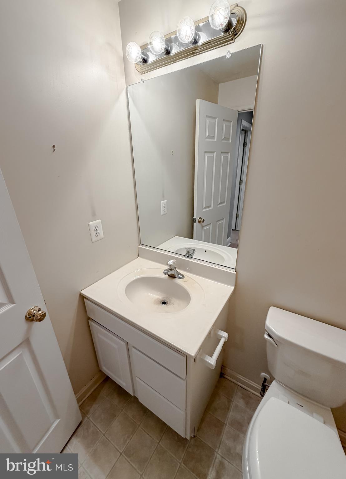 KINGSTON ESTATES - Residential