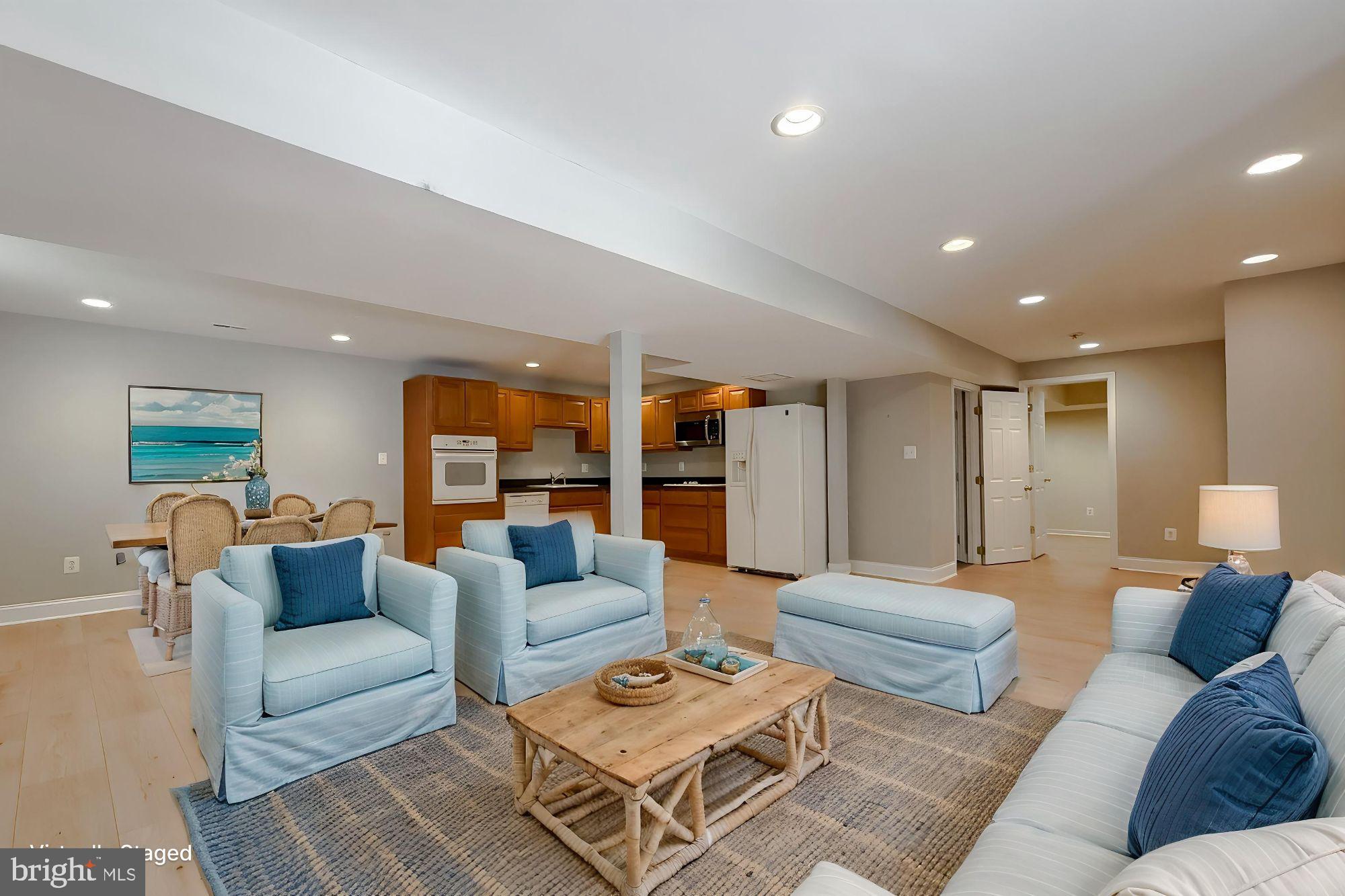KINGSTON ESTATES - Residential