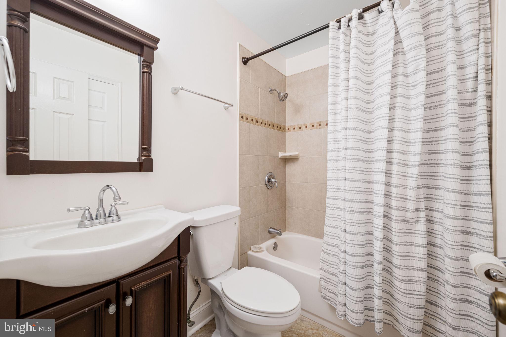 BRADLEY FOREST - Residential Lease