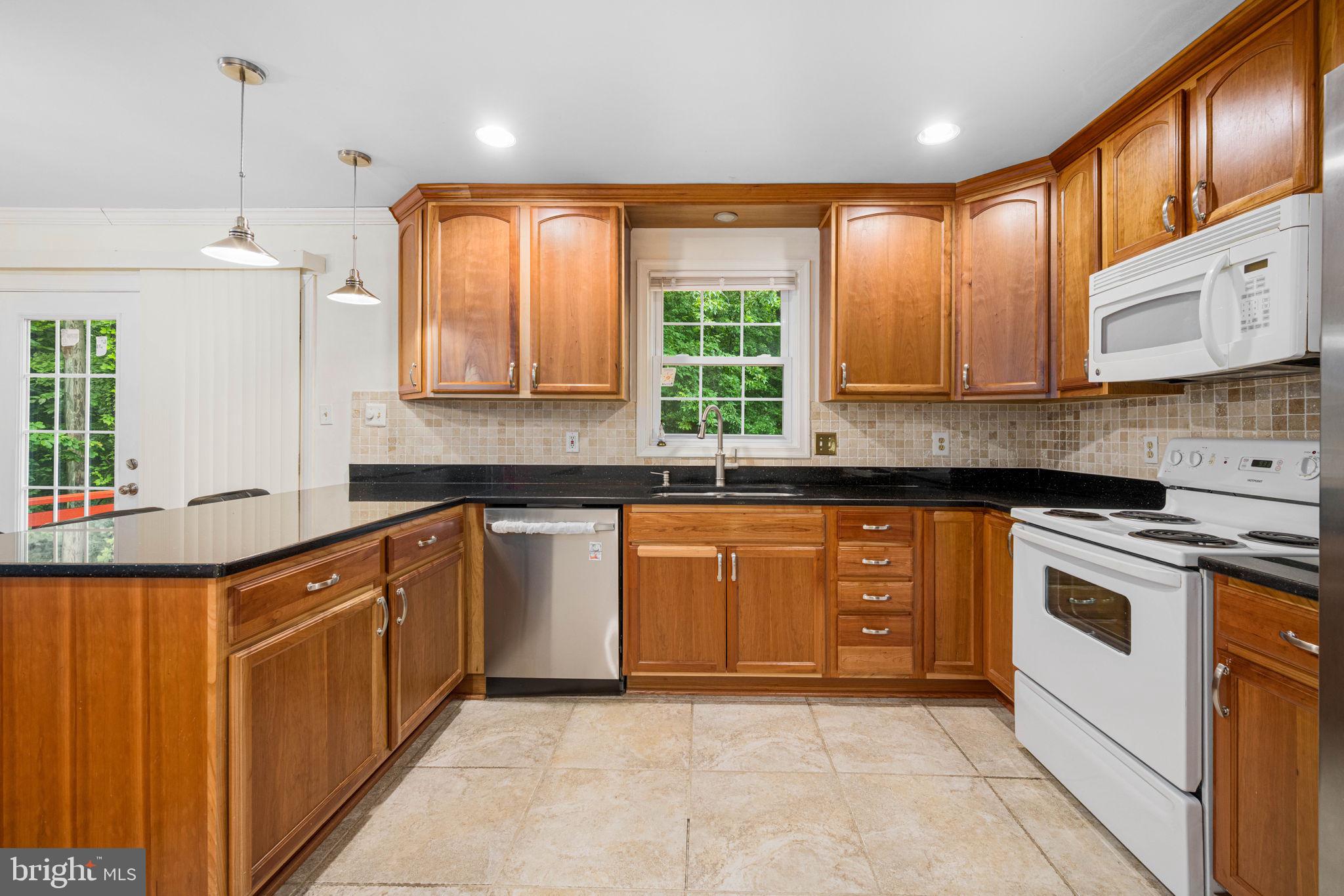 BRADLEY FOREST - Residential Lease