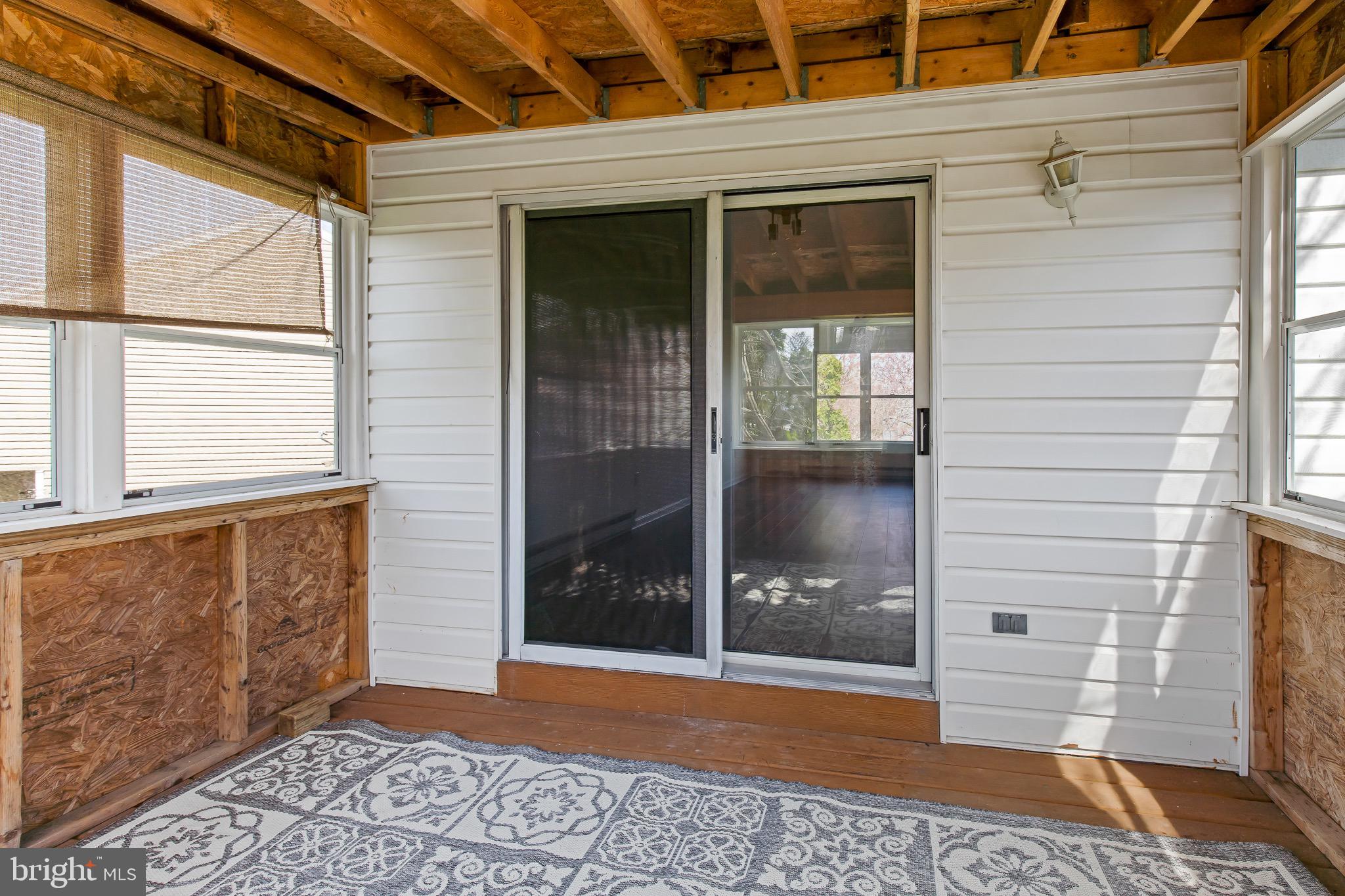 NEW  HOLLAND - Residential