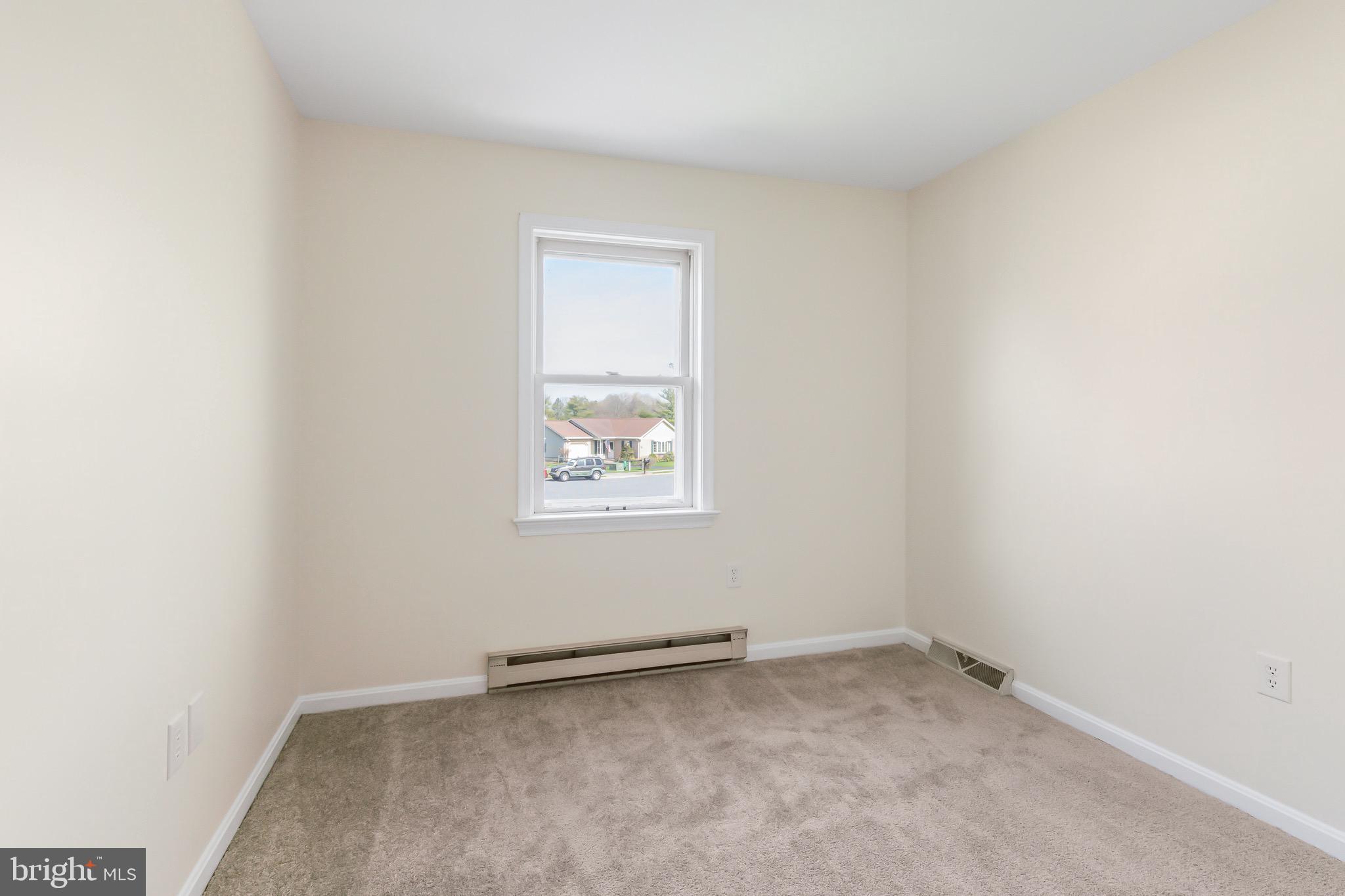 NEW  HOLLAND - Residential