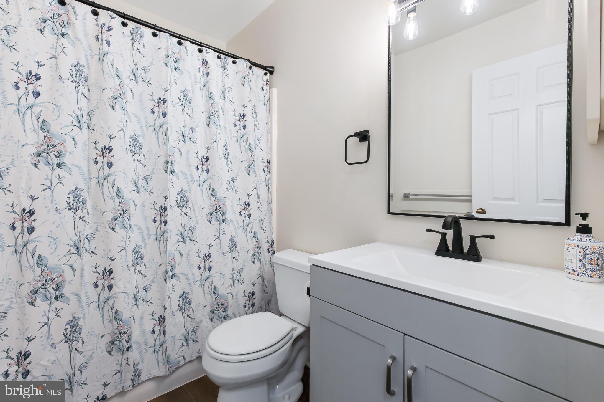 NEW  HOLLAND - Residential