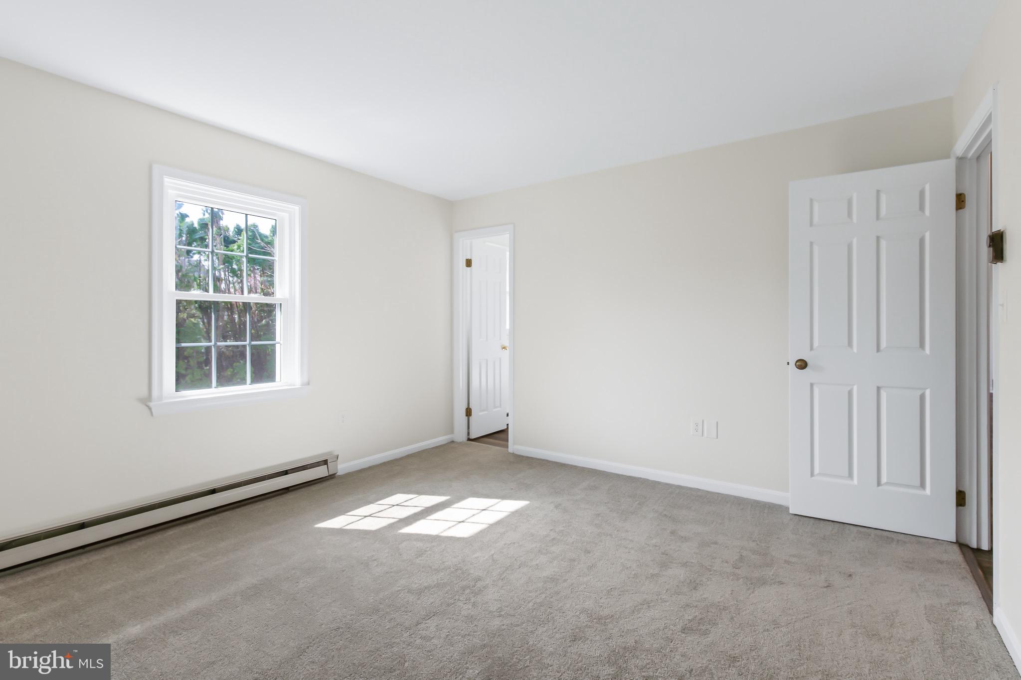 NEW  HOLLAND - Residential