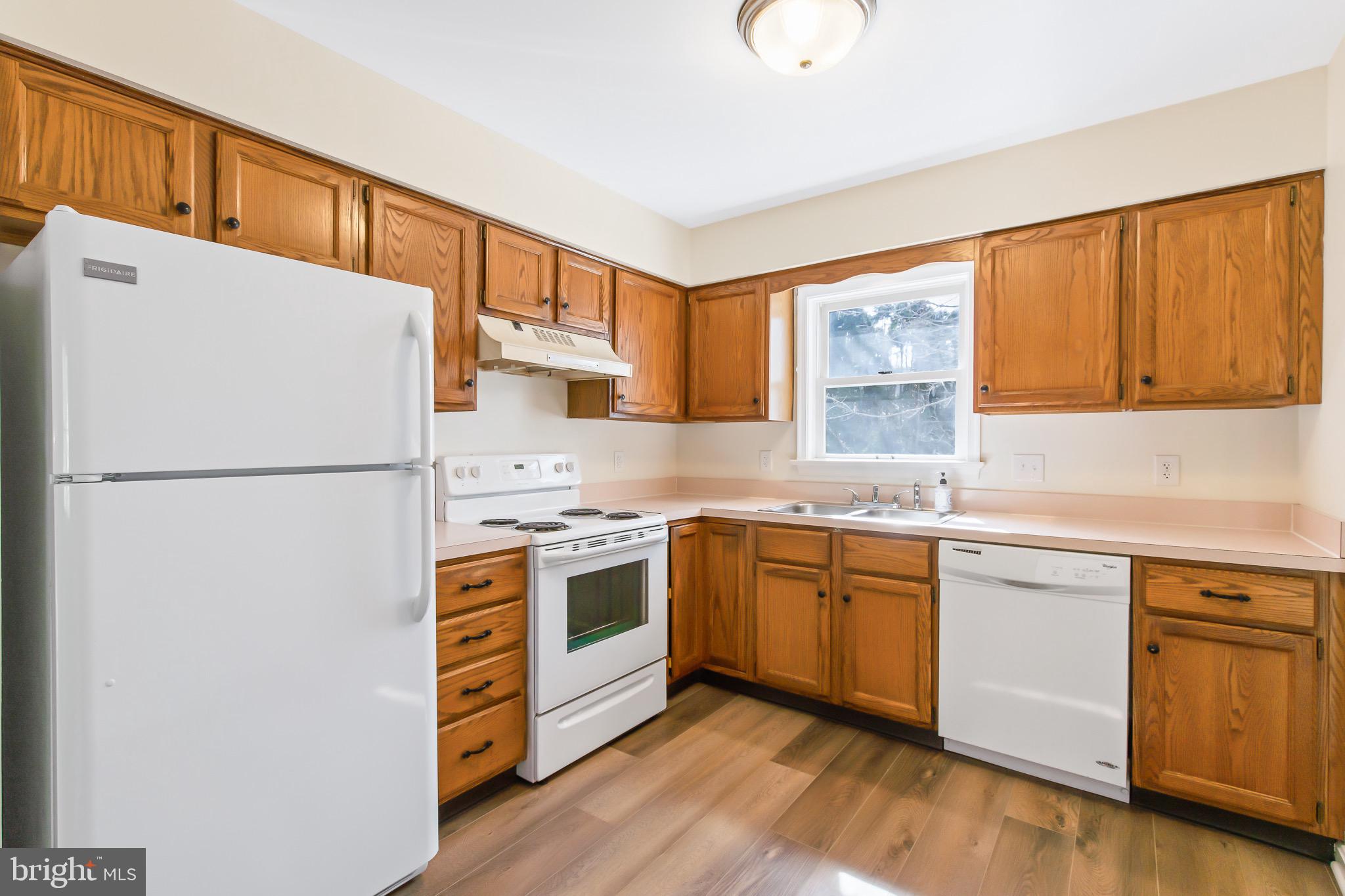 NEW  HOLLAND - Residential