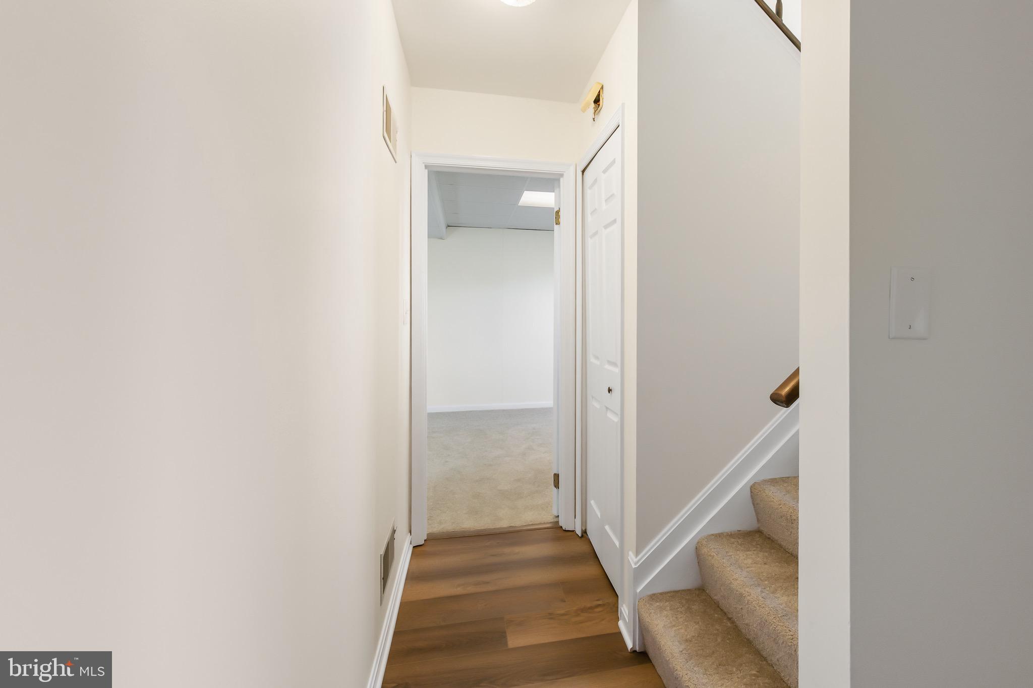 NEW  HOLLAND - Residential