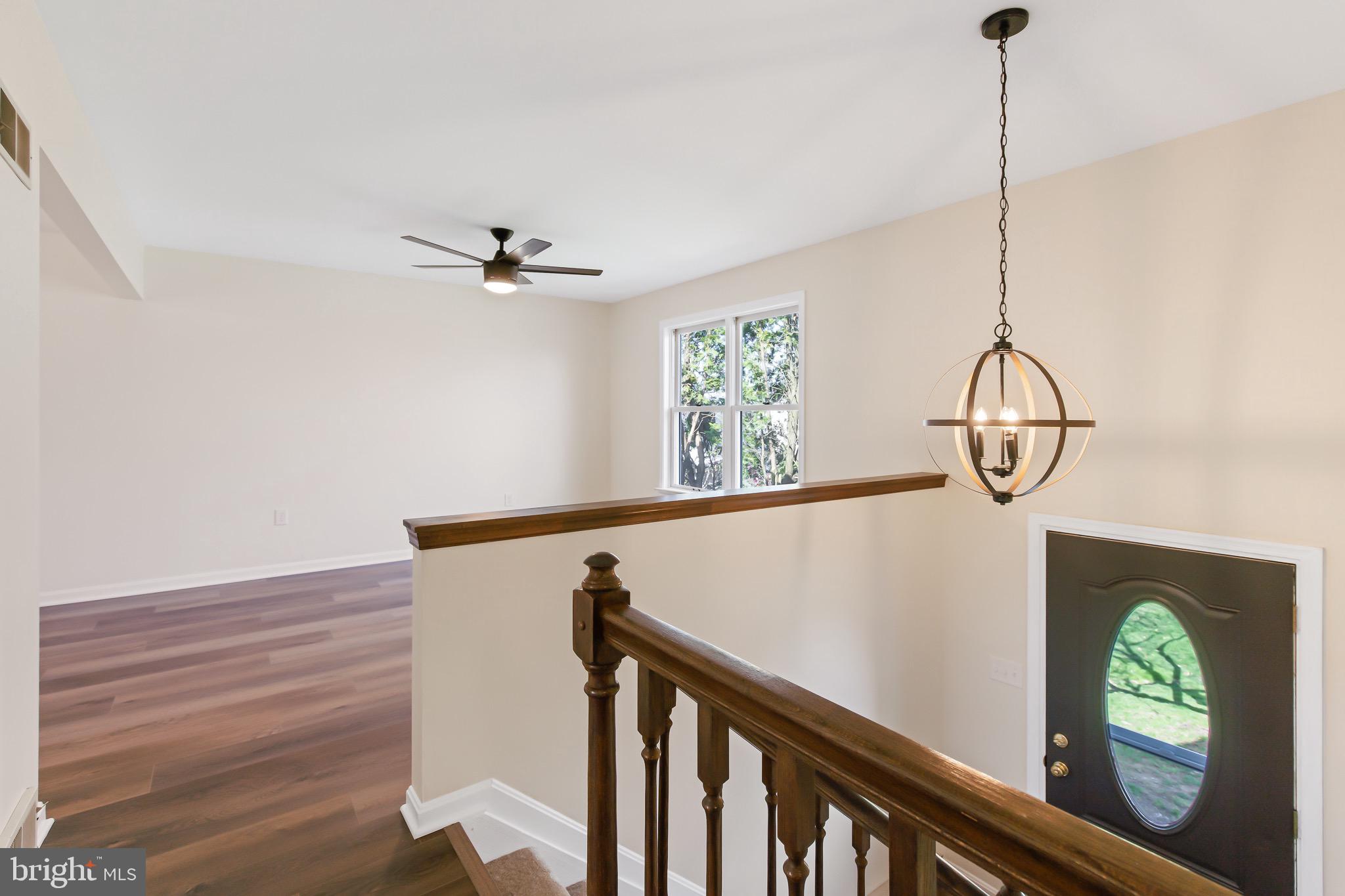 NEW  HOLLAND - Residential