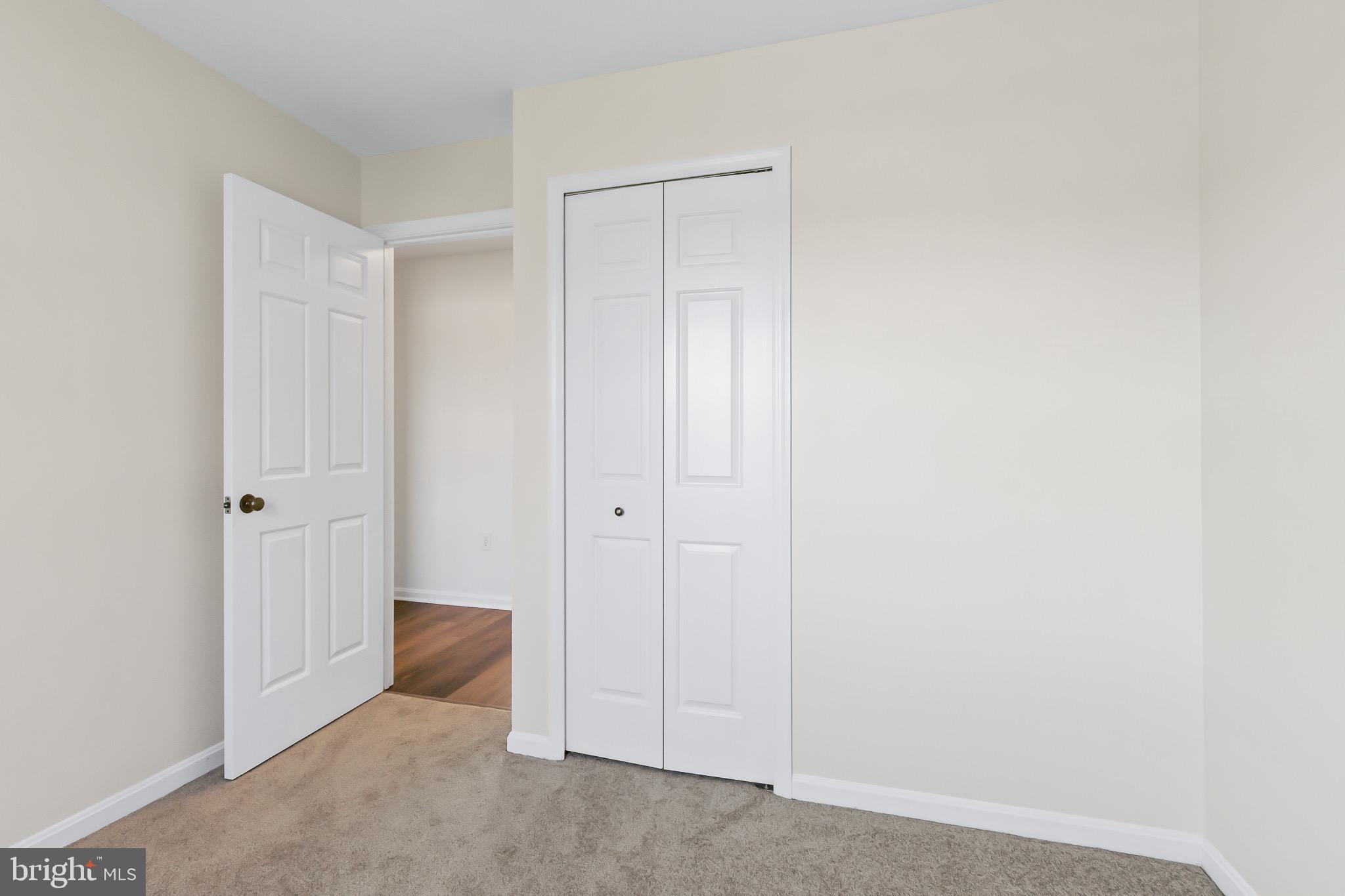 NEW  HOLLAND - Residential