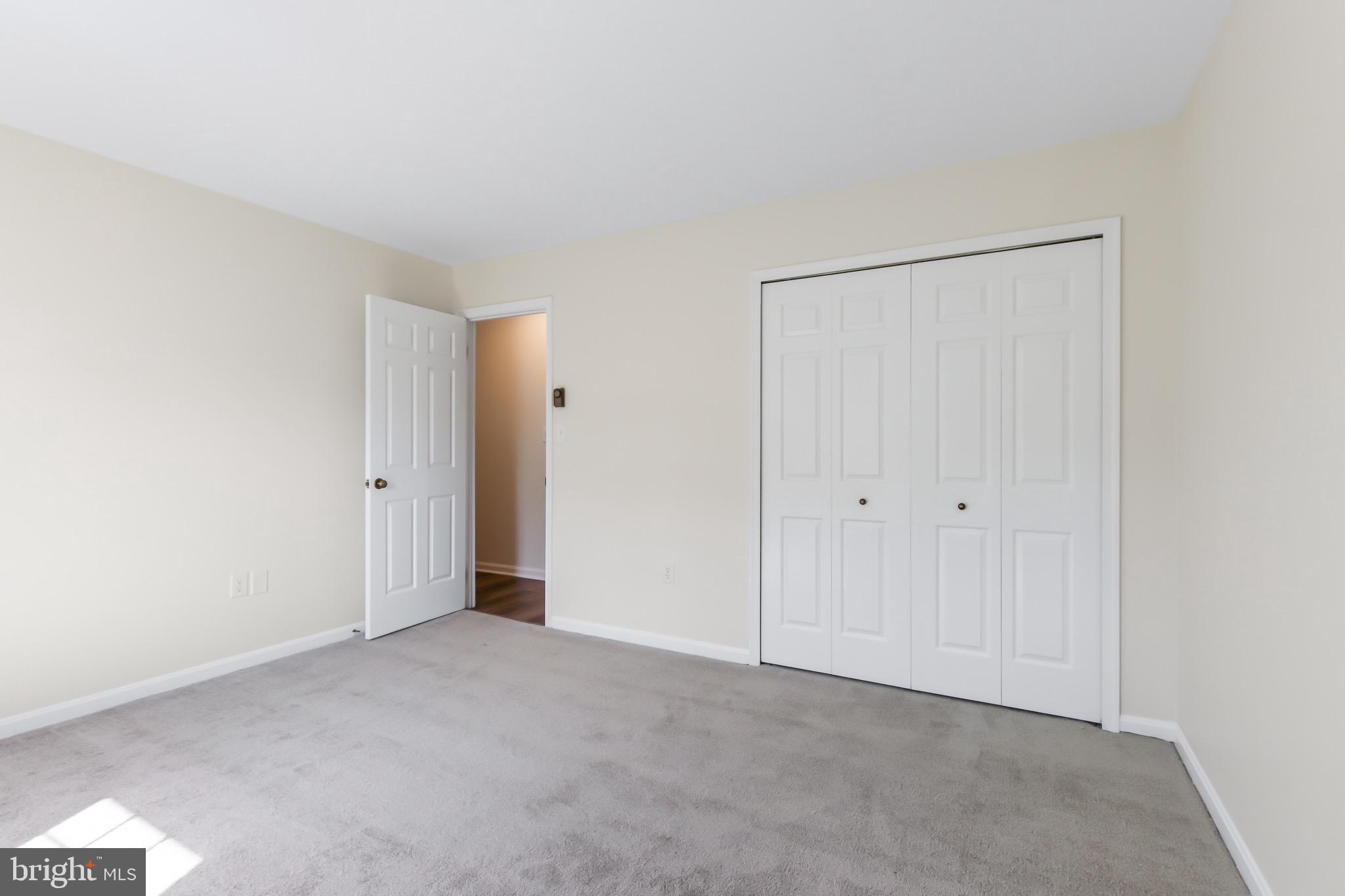 NEW  HOLLAND - Residential