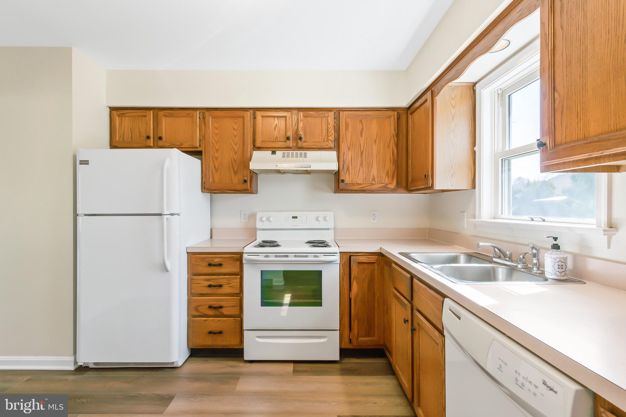 NEW  HOLLAND - Residential