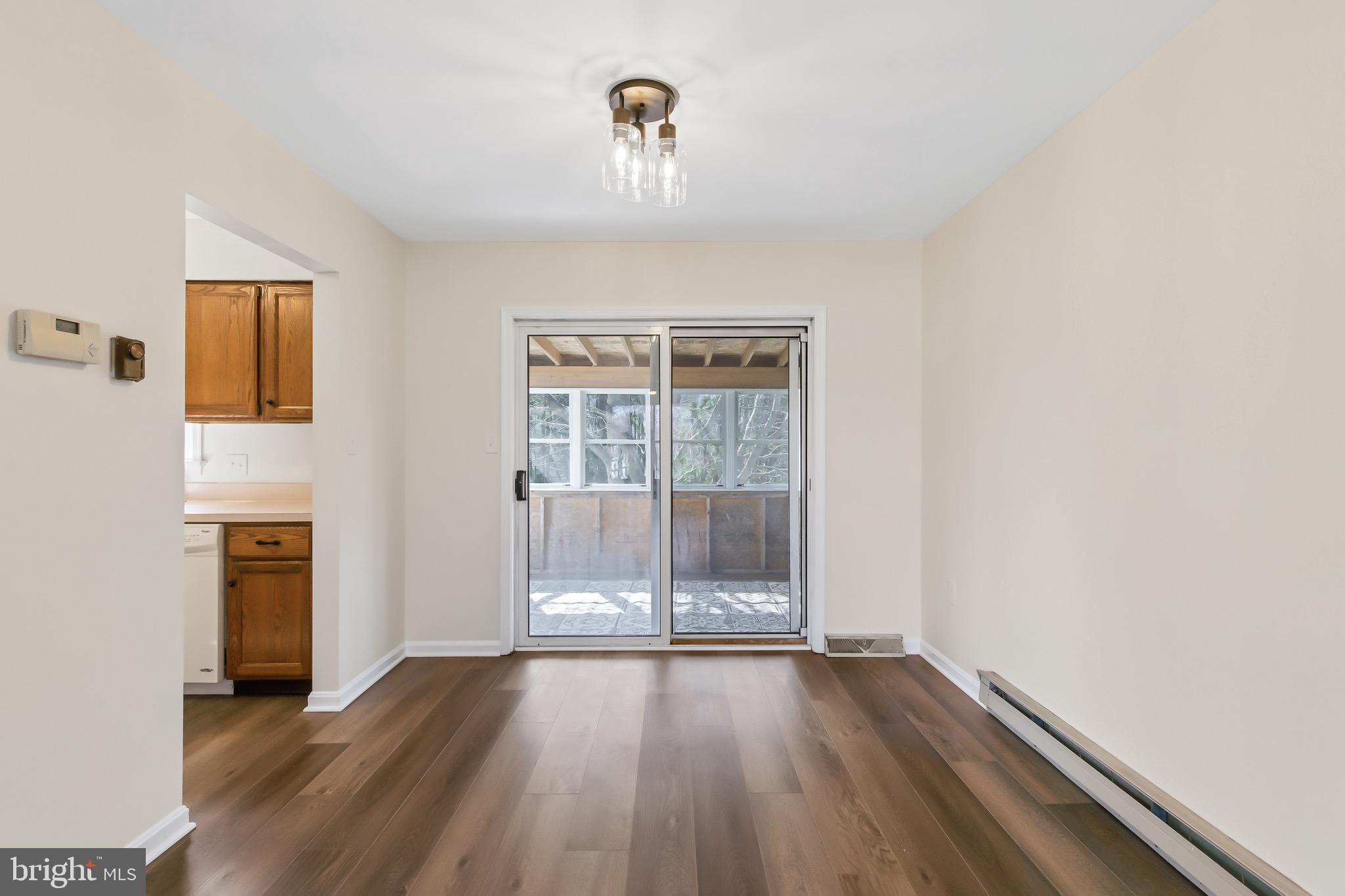 NEW  HOLLAND - Residential