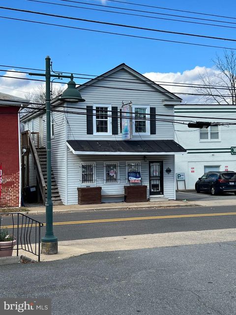 121 MAIN ST N MADISON VA 22727