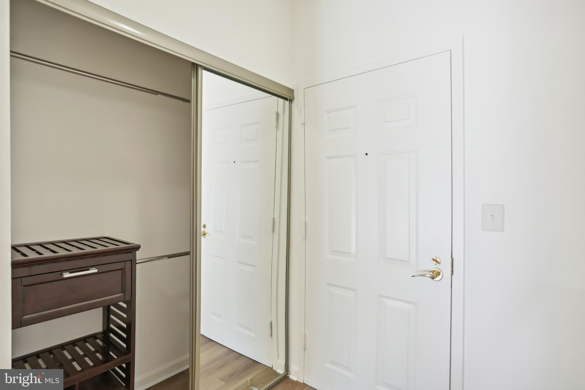 TURNBERRY COURTS AT LEIS - Residential