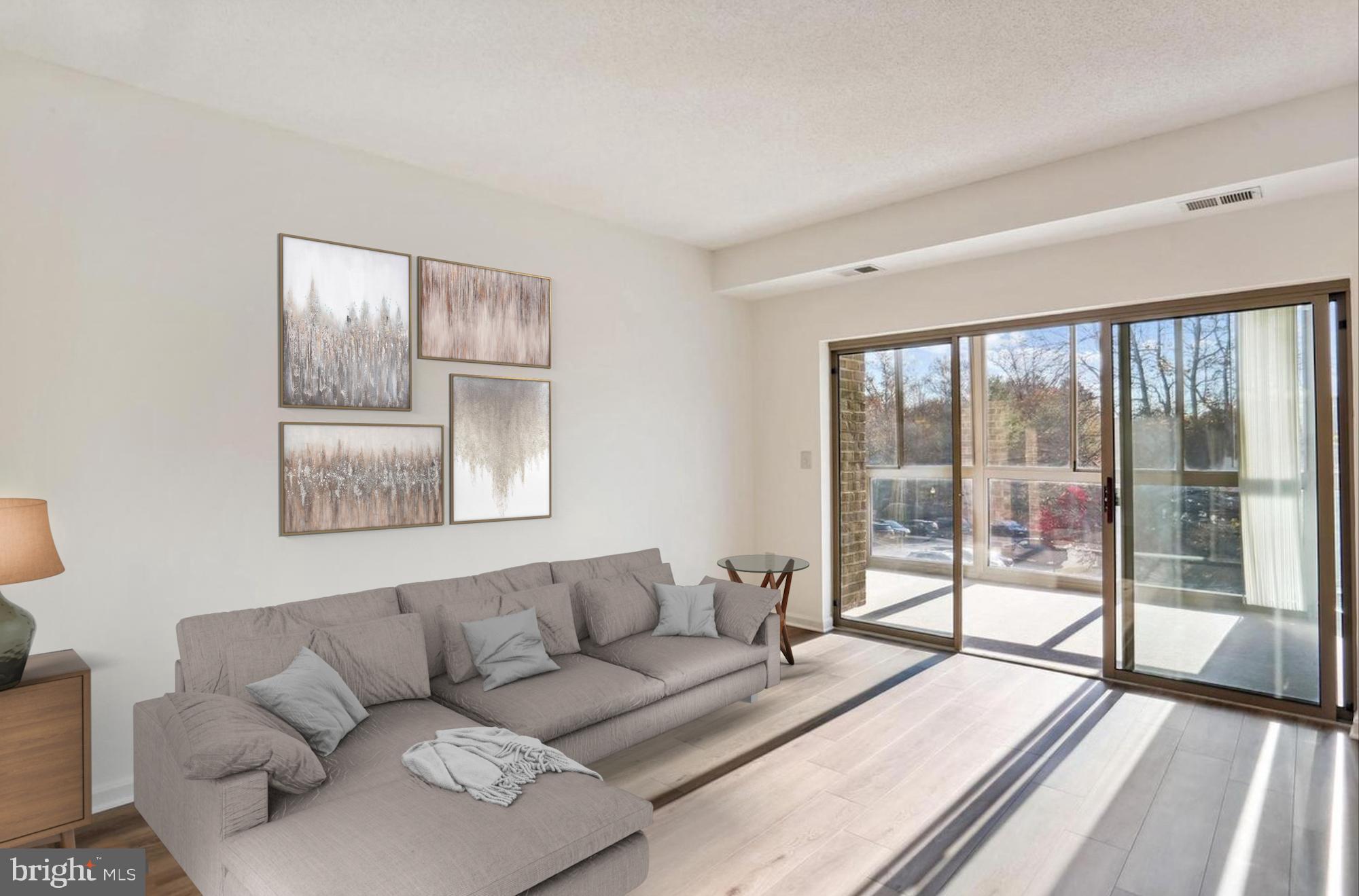 TURNBERRY COURTS AT LEIS - Residential