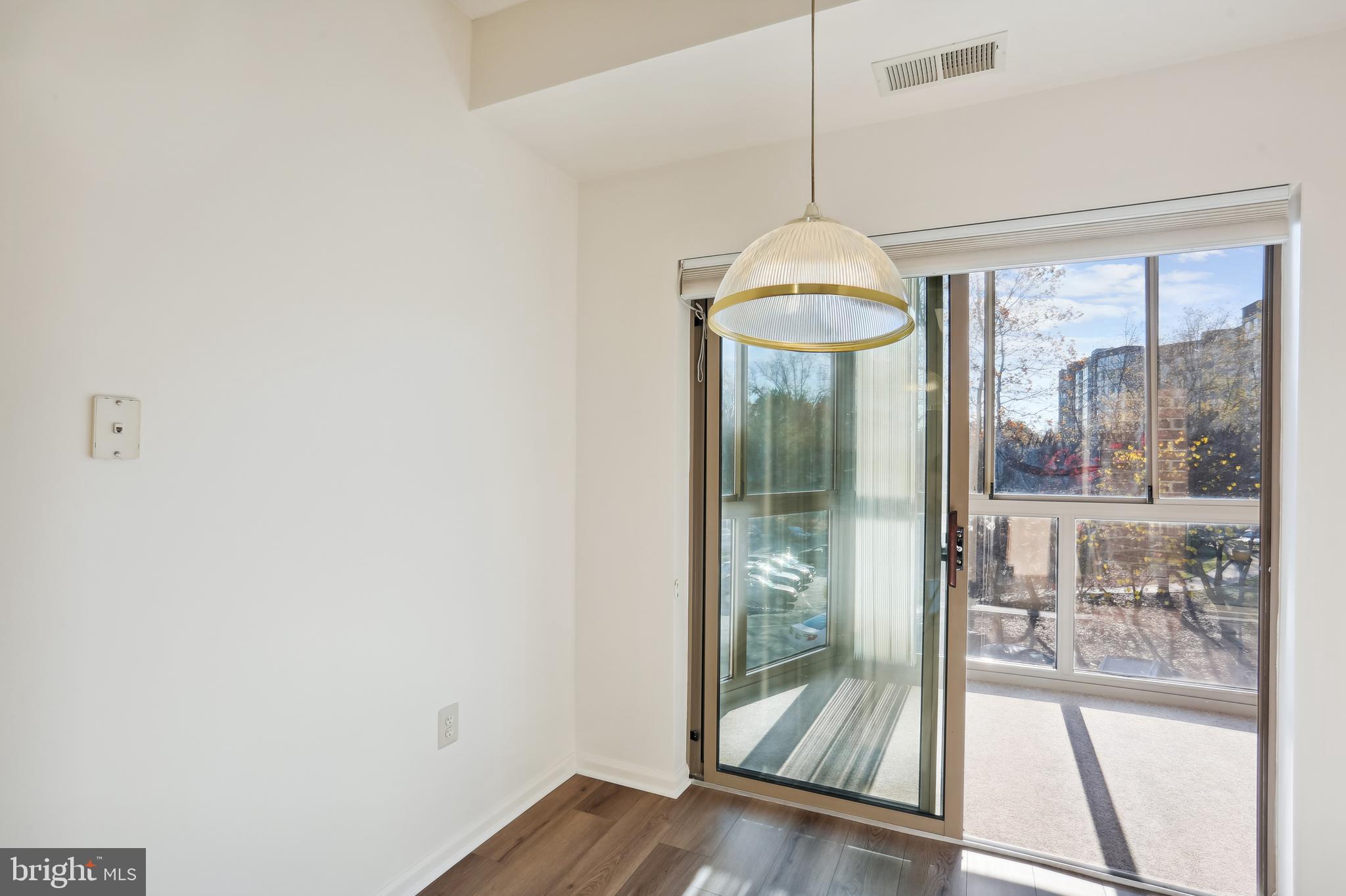 TURNBERRY COURTS AT LEIS - Residential