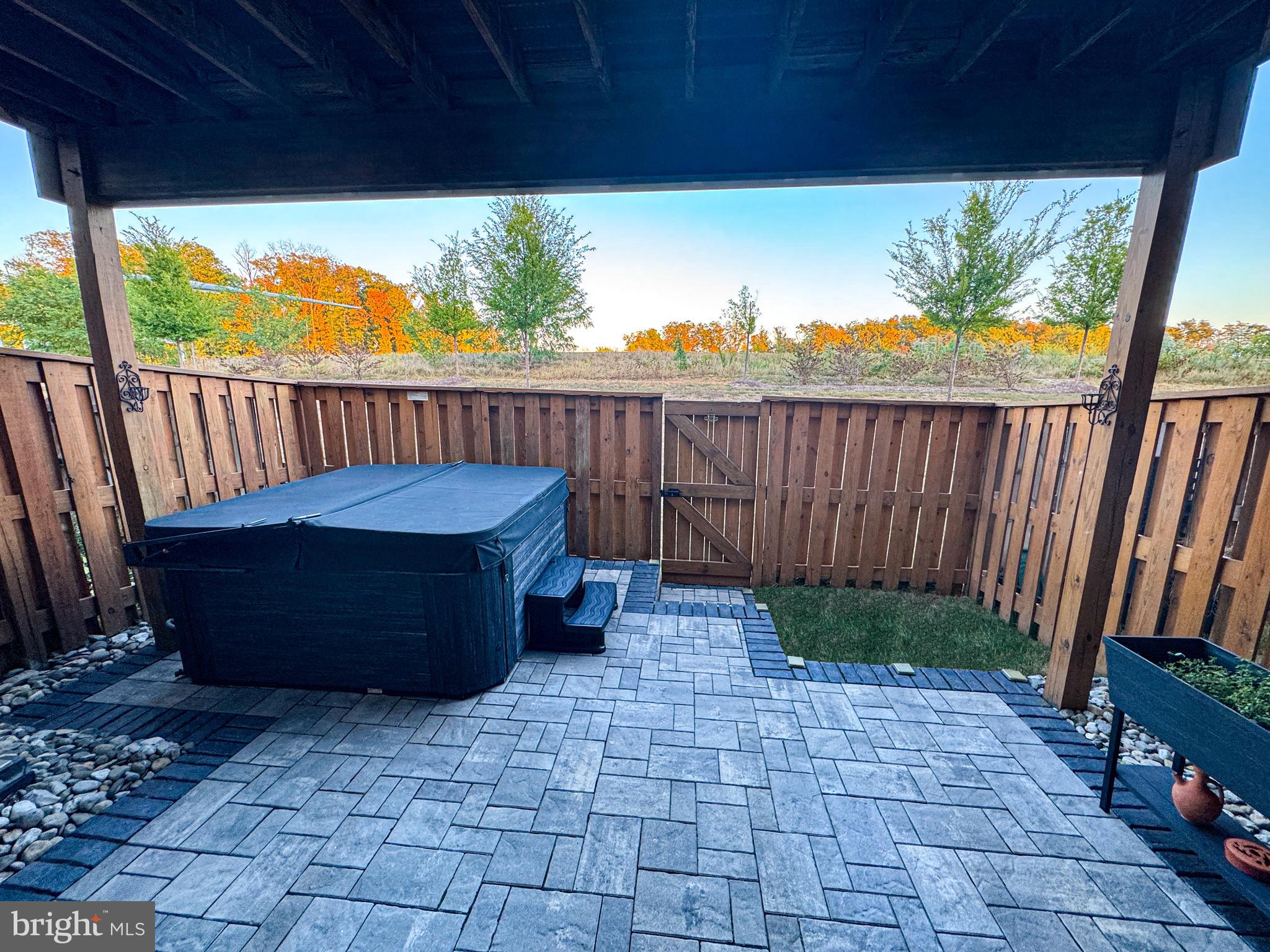 GLASCOCK FIELD AT STONE RIDGE - Residential