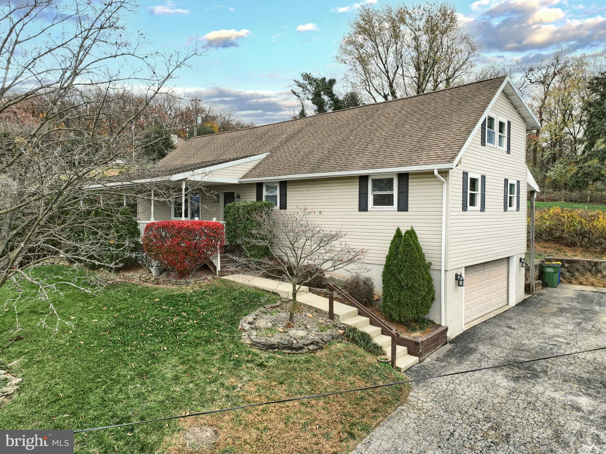 356 WOODLAND VIEW DRIVE