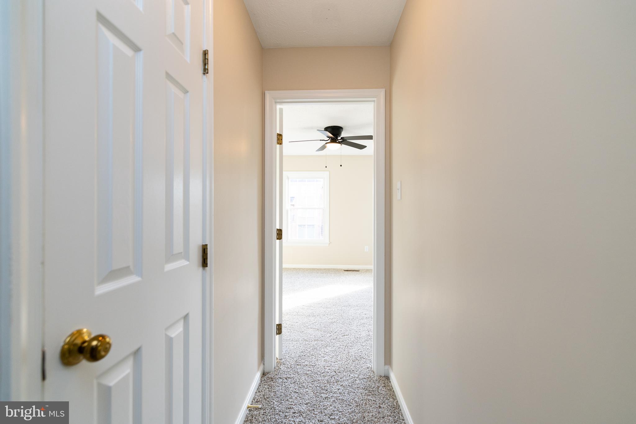 TUDOR SQUARE - Residential