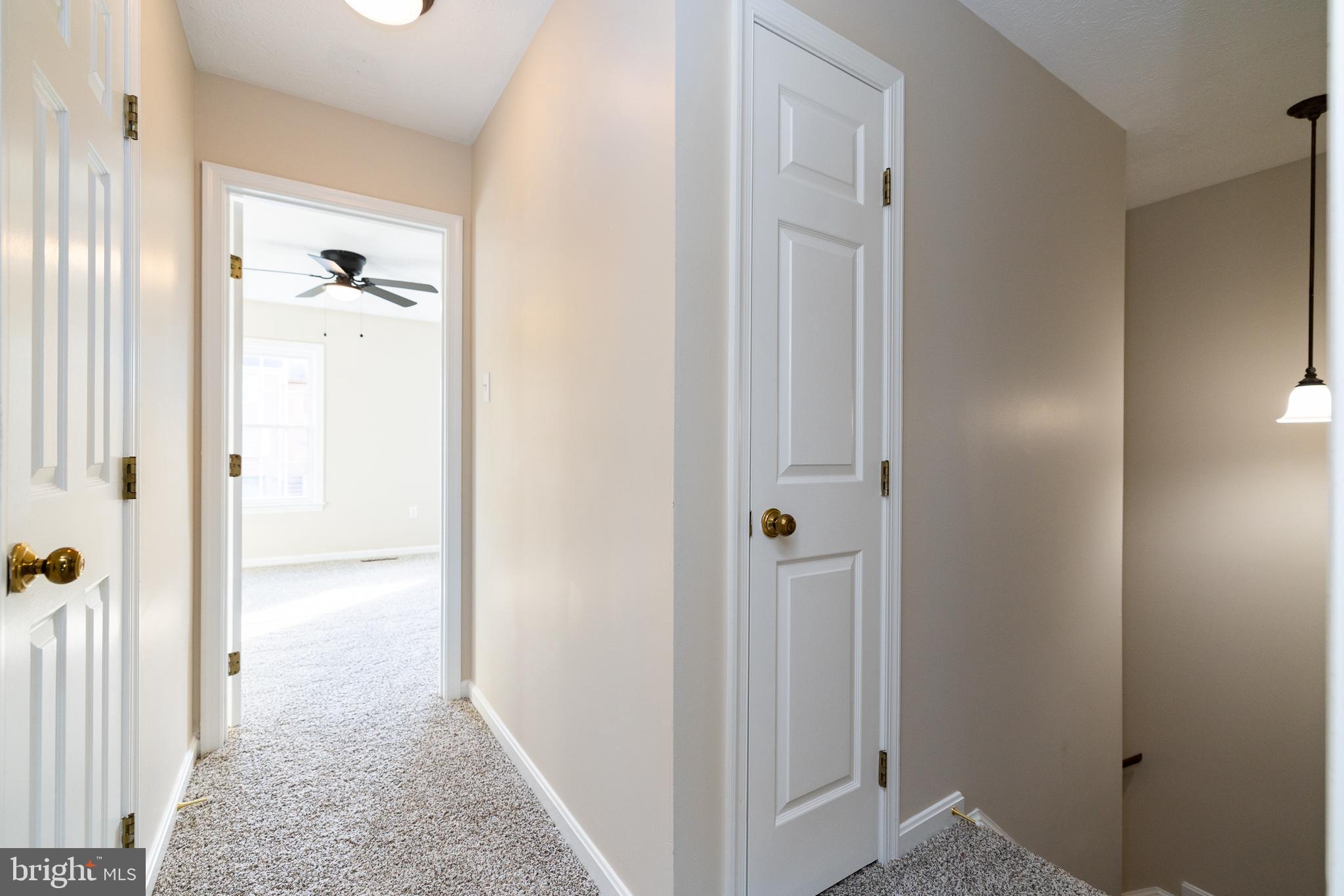 TUDOR SQUARE - Residential