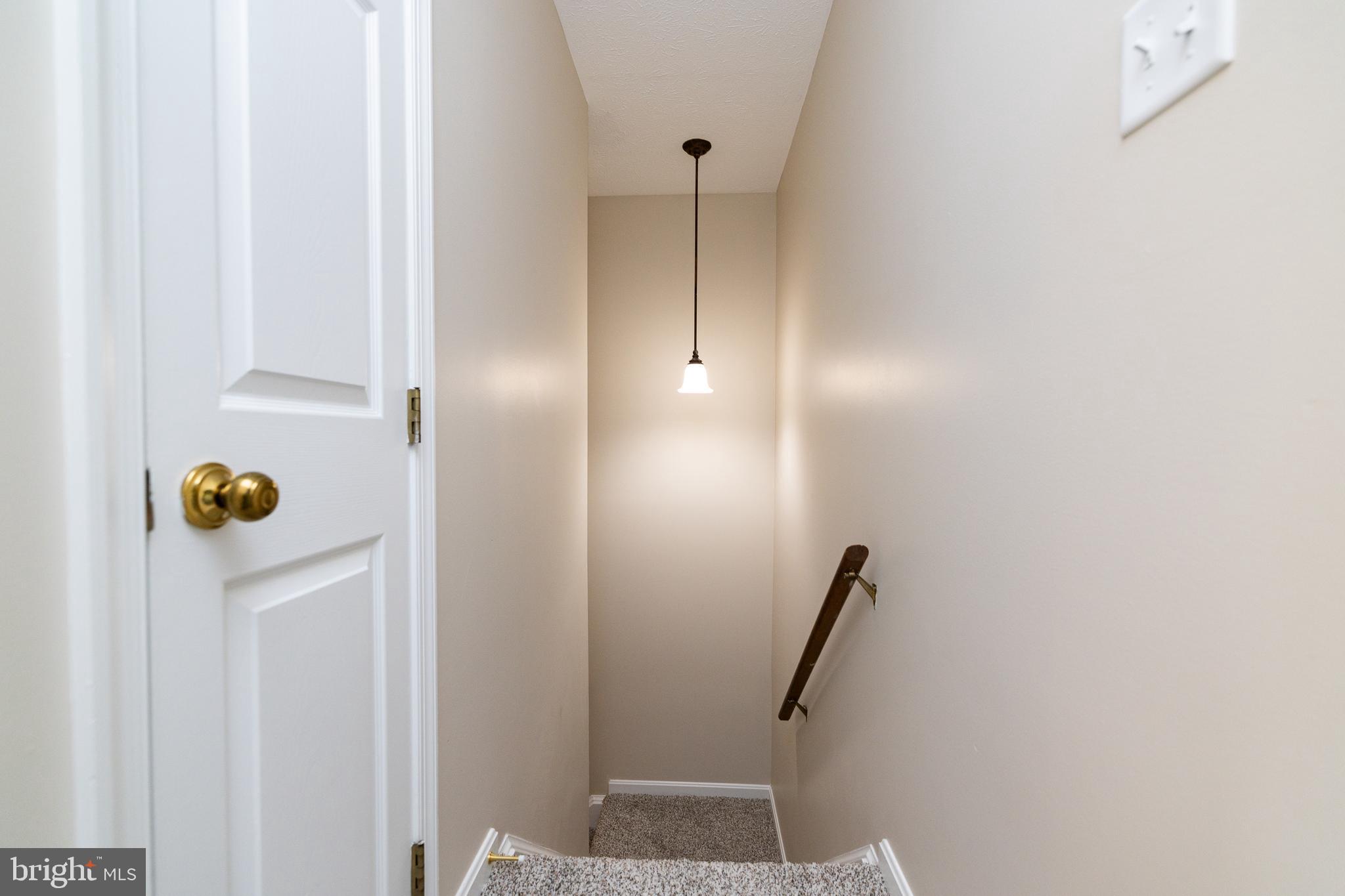 TUDOR SQUARE - Residential