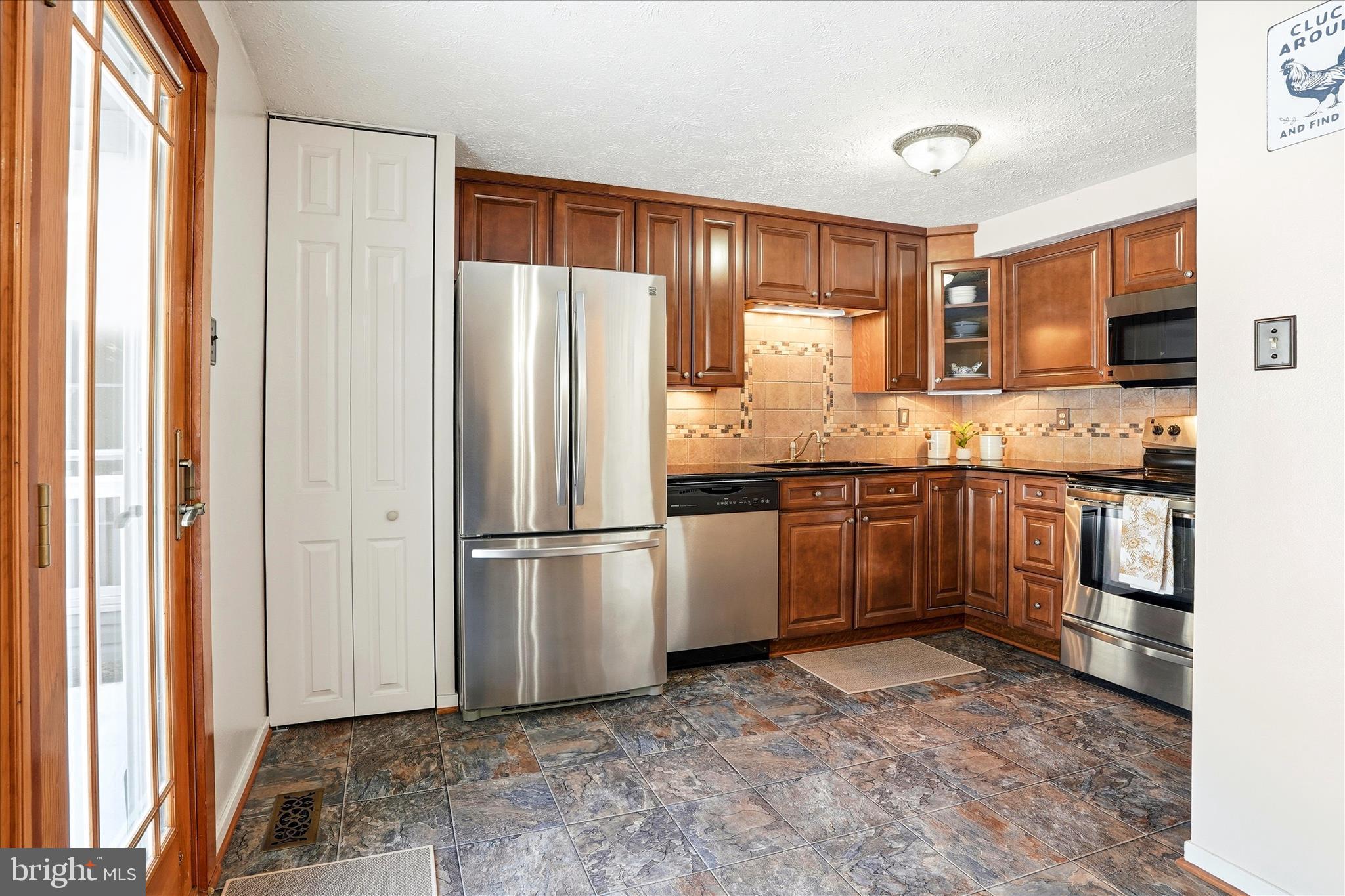 WASHINGTON COURT - Residential