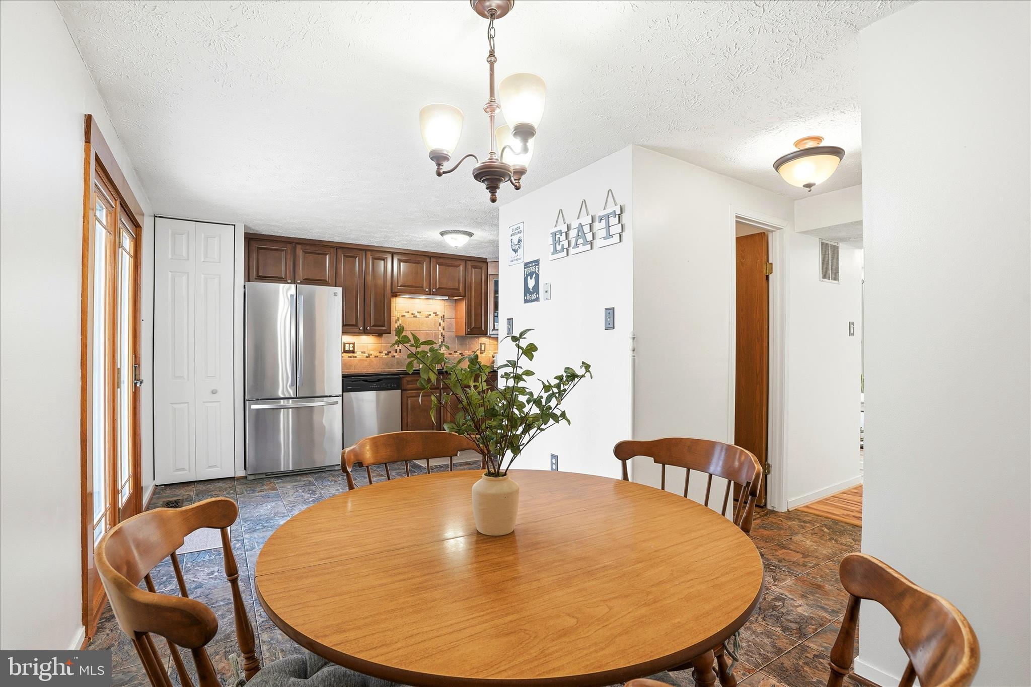 WASHINGTON COURT - Residential