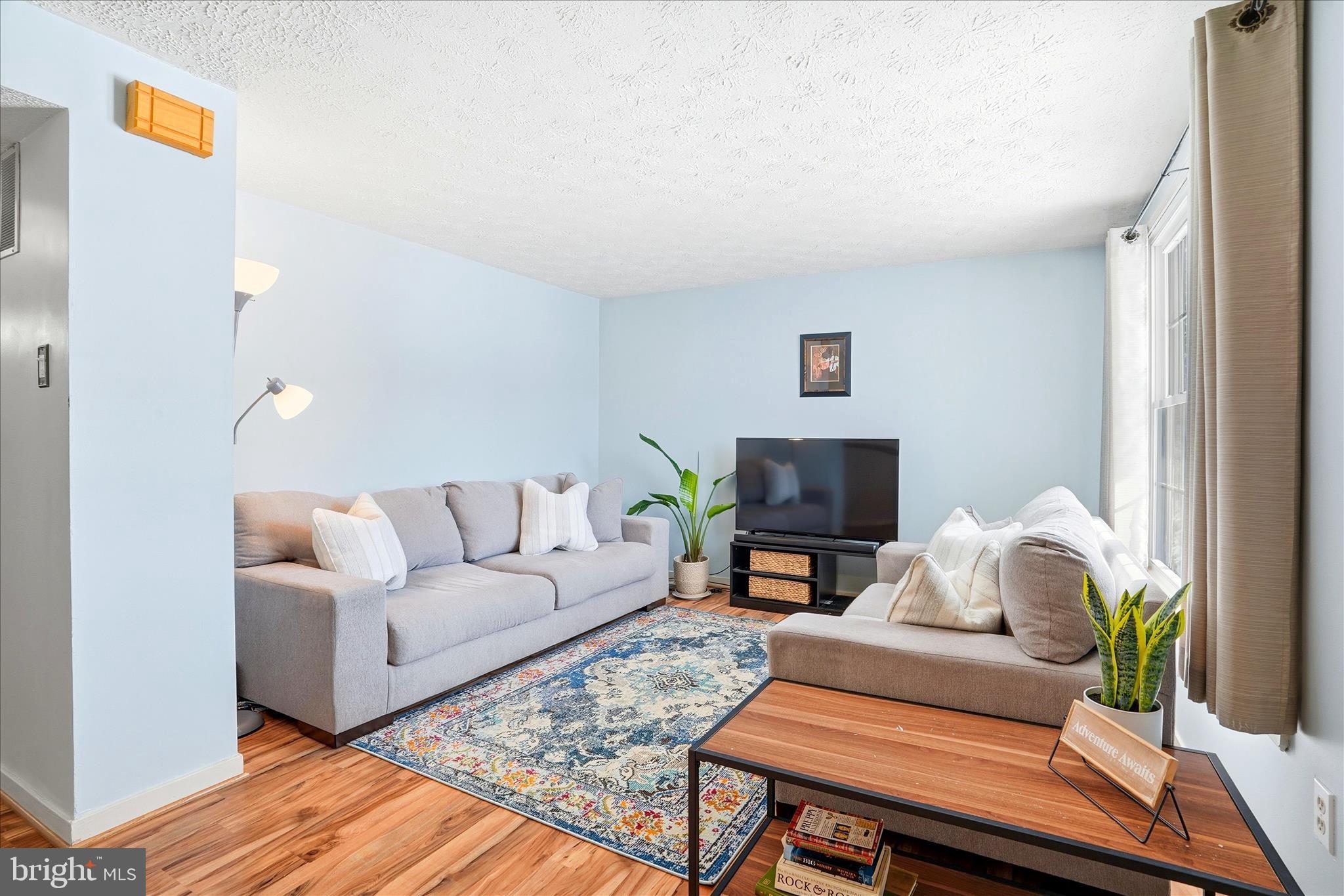 WASHINGTON COURT - Residential