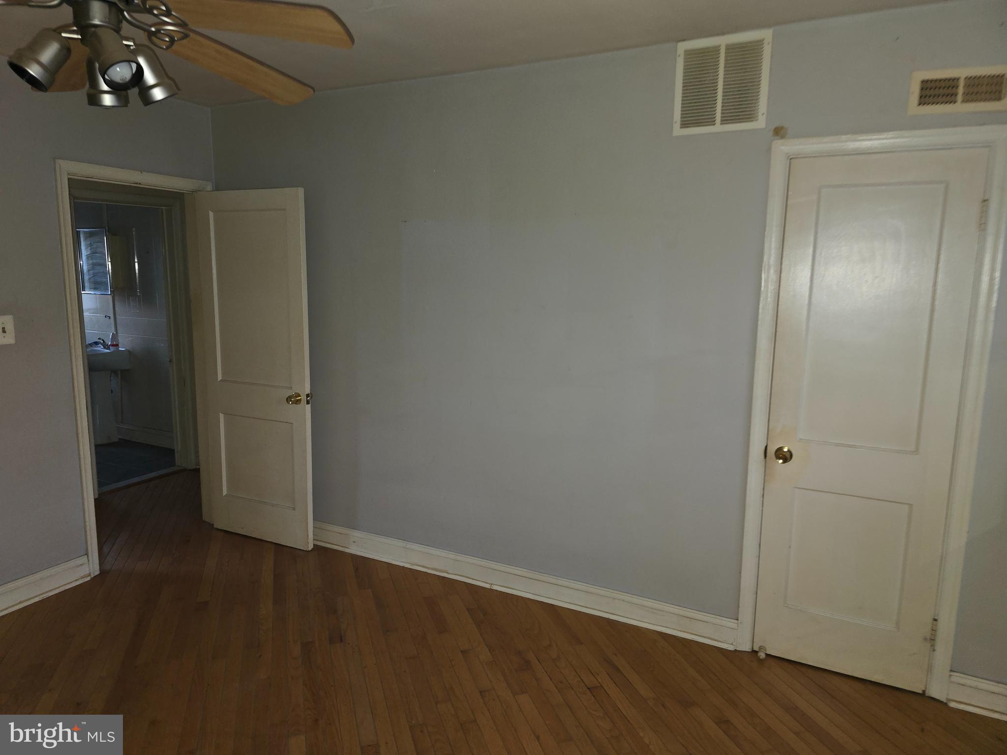 BROOKLYN - Residential