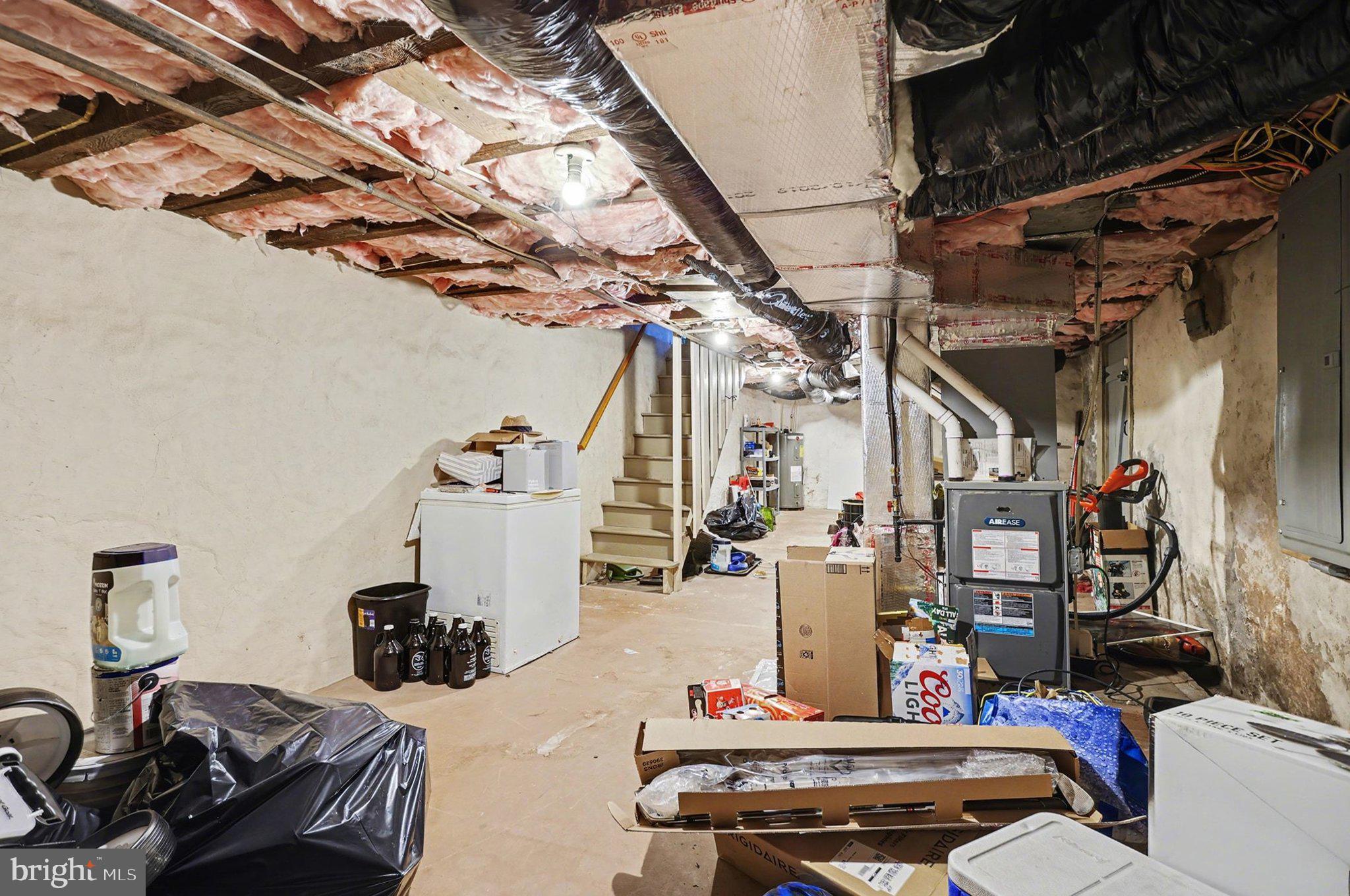 CHESTNUT HILL - Residential