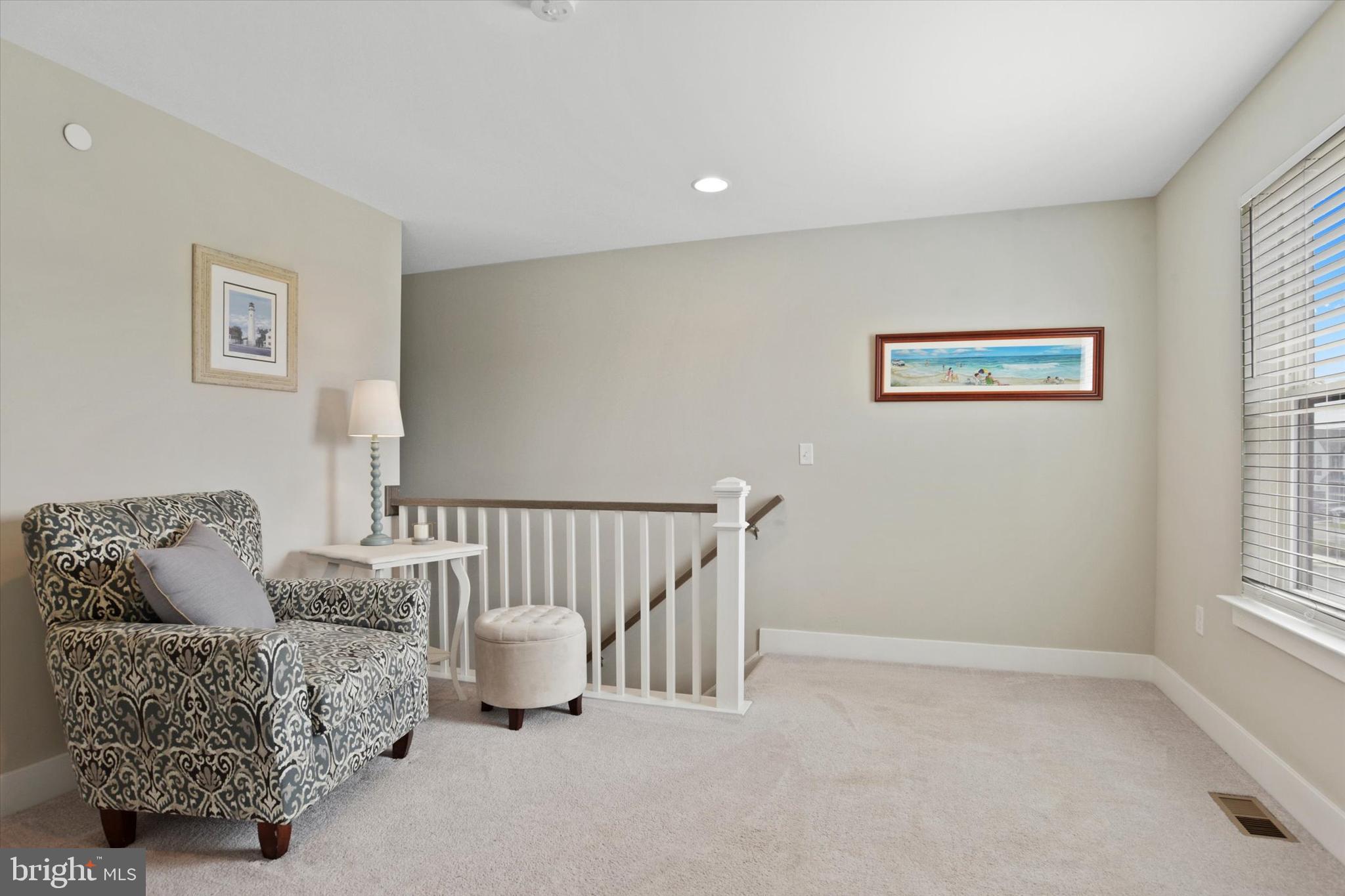 MADISON COURT - Residential