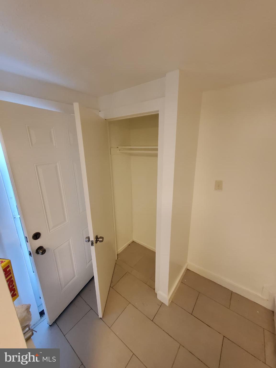 WINDMILL SQUARE - Residential