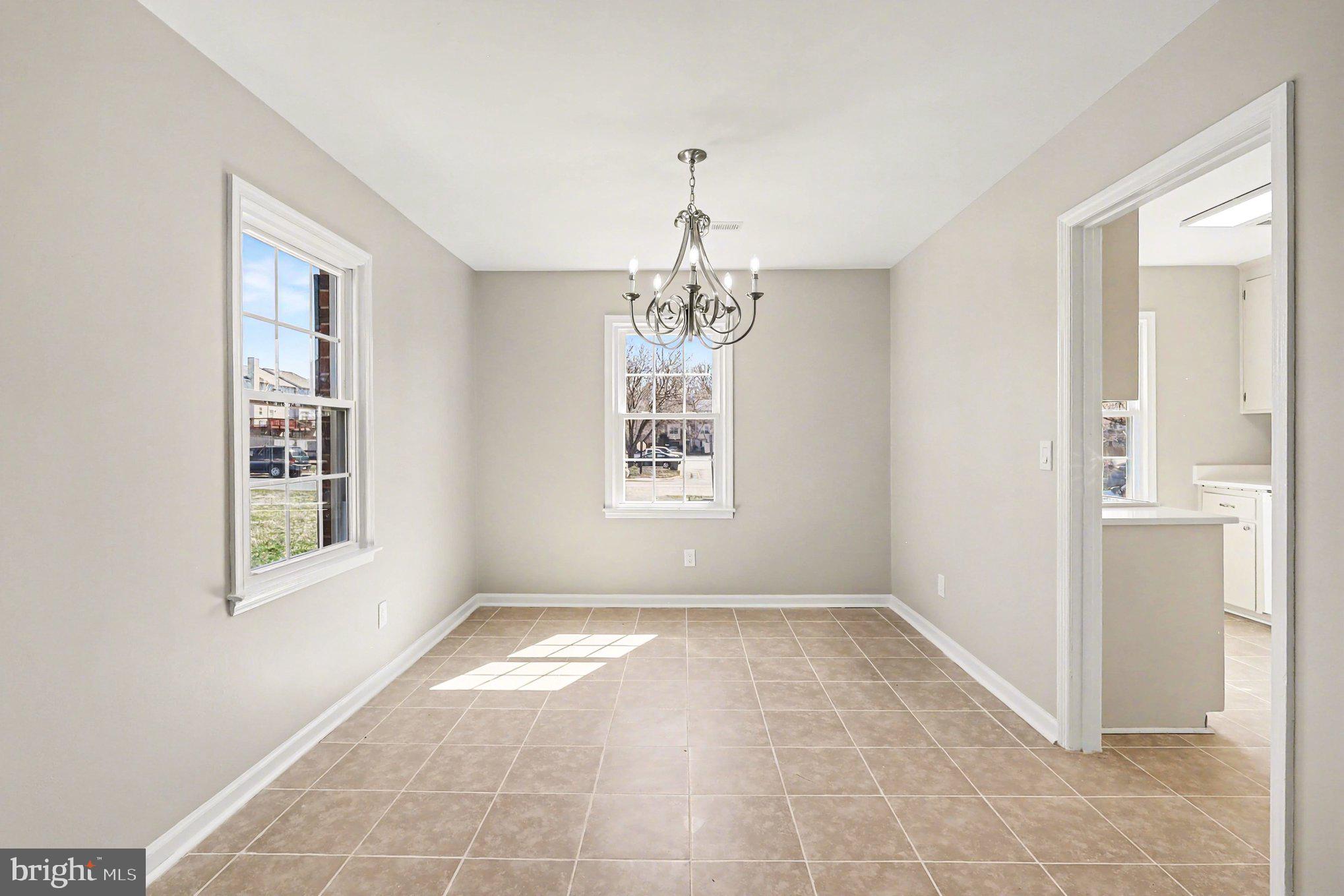 TOWN & COUNTRY TOWNHOUSES - Residential