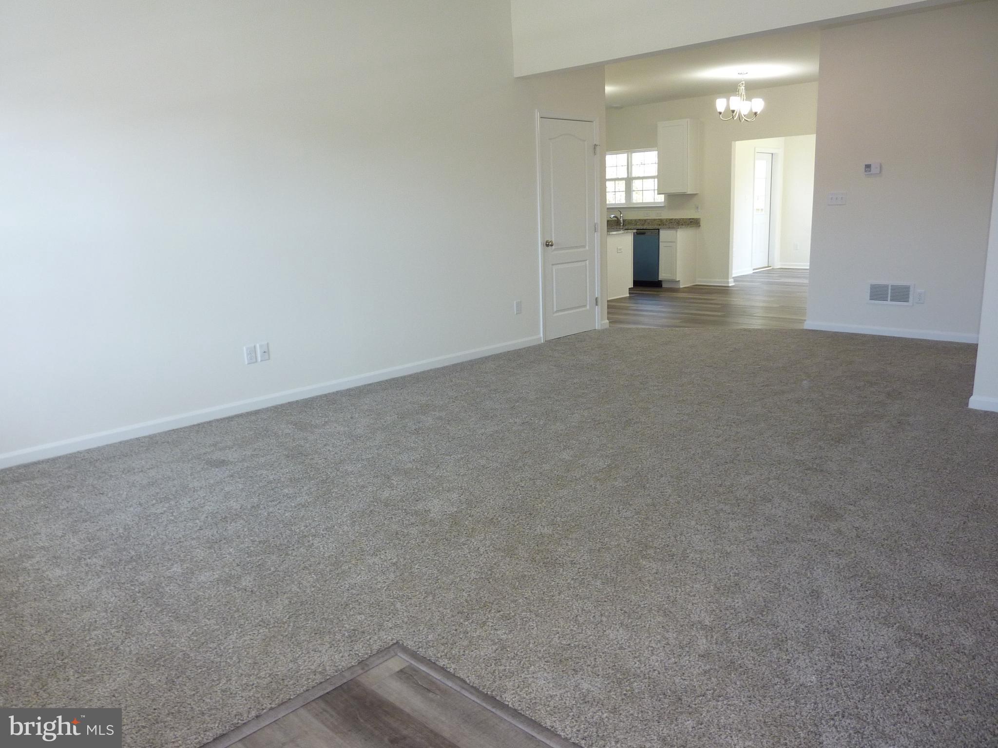 OLD COUNTRY FARMS - Residential