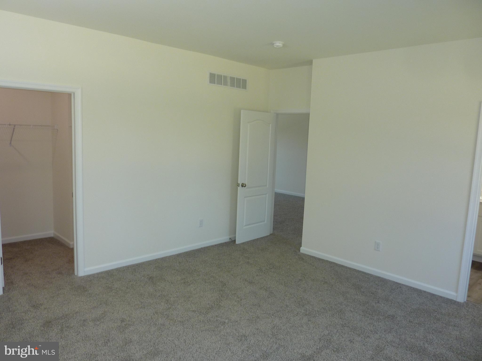 OLD COUNTRY FARMS - Residential