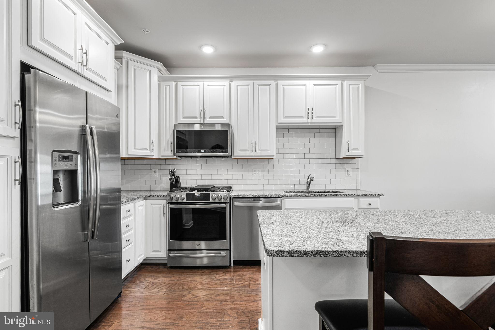 LOUDOUN VALLEY RIDGES - Residential