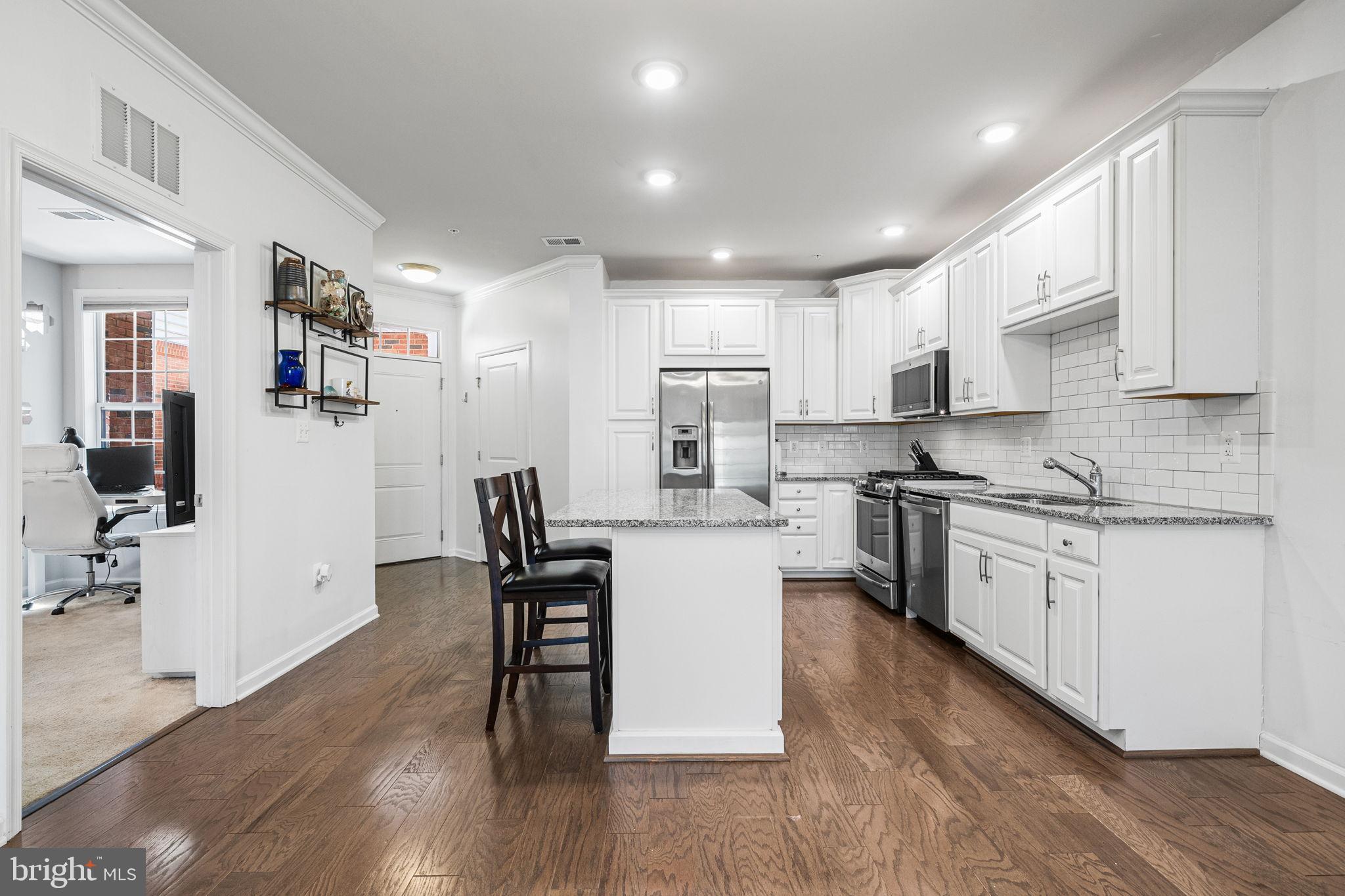 LOUDOUN VALLEY RIDGES - Residential