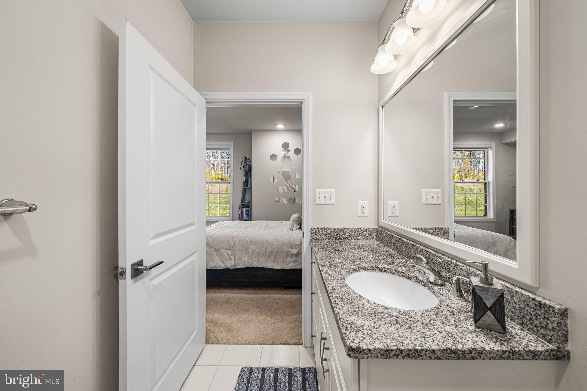 LOUDOUN VALLEY RIDGES - Residential