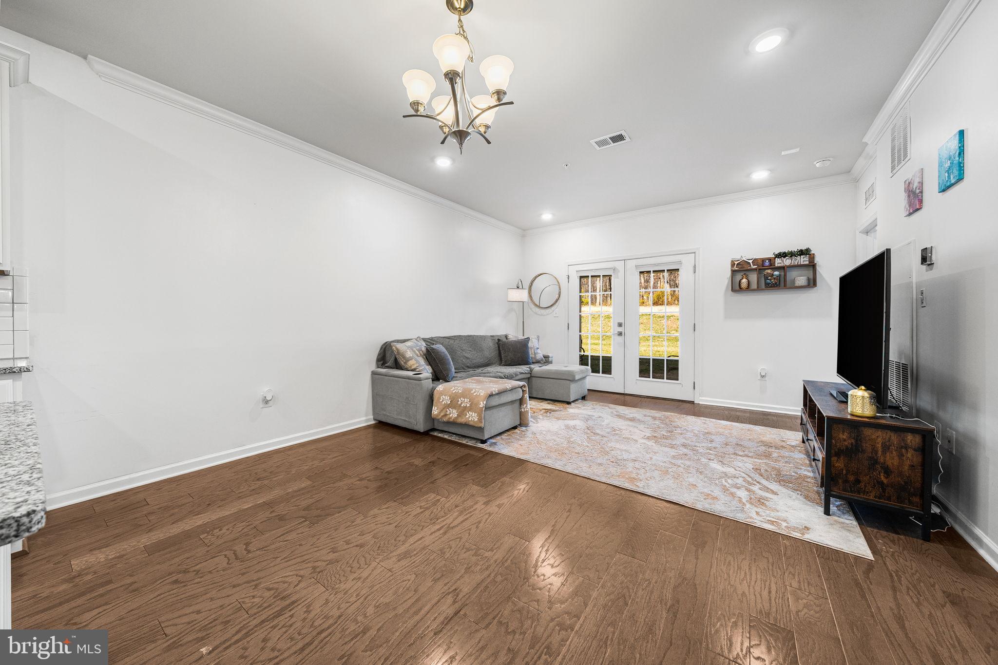 LOUDOUN VALLEY RIDGES - Residential