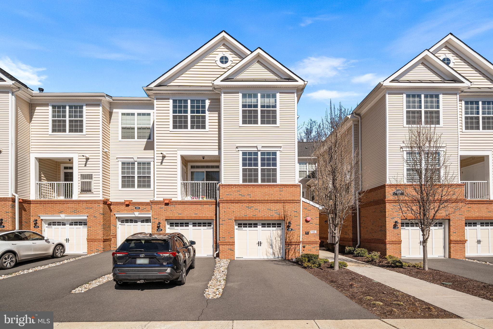LOUDOUN VALLEY RIDGES - Residential