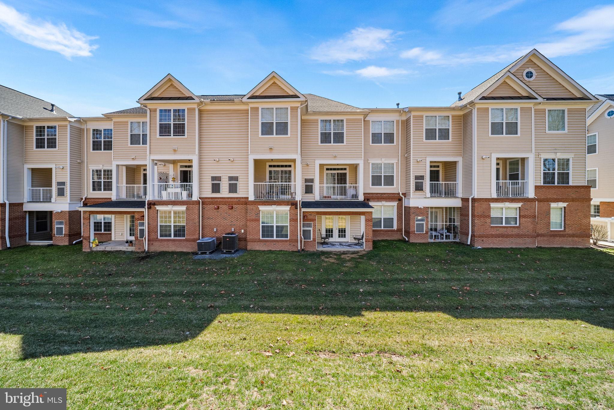 LOUDOUN VALLEY RIDGES - Residential