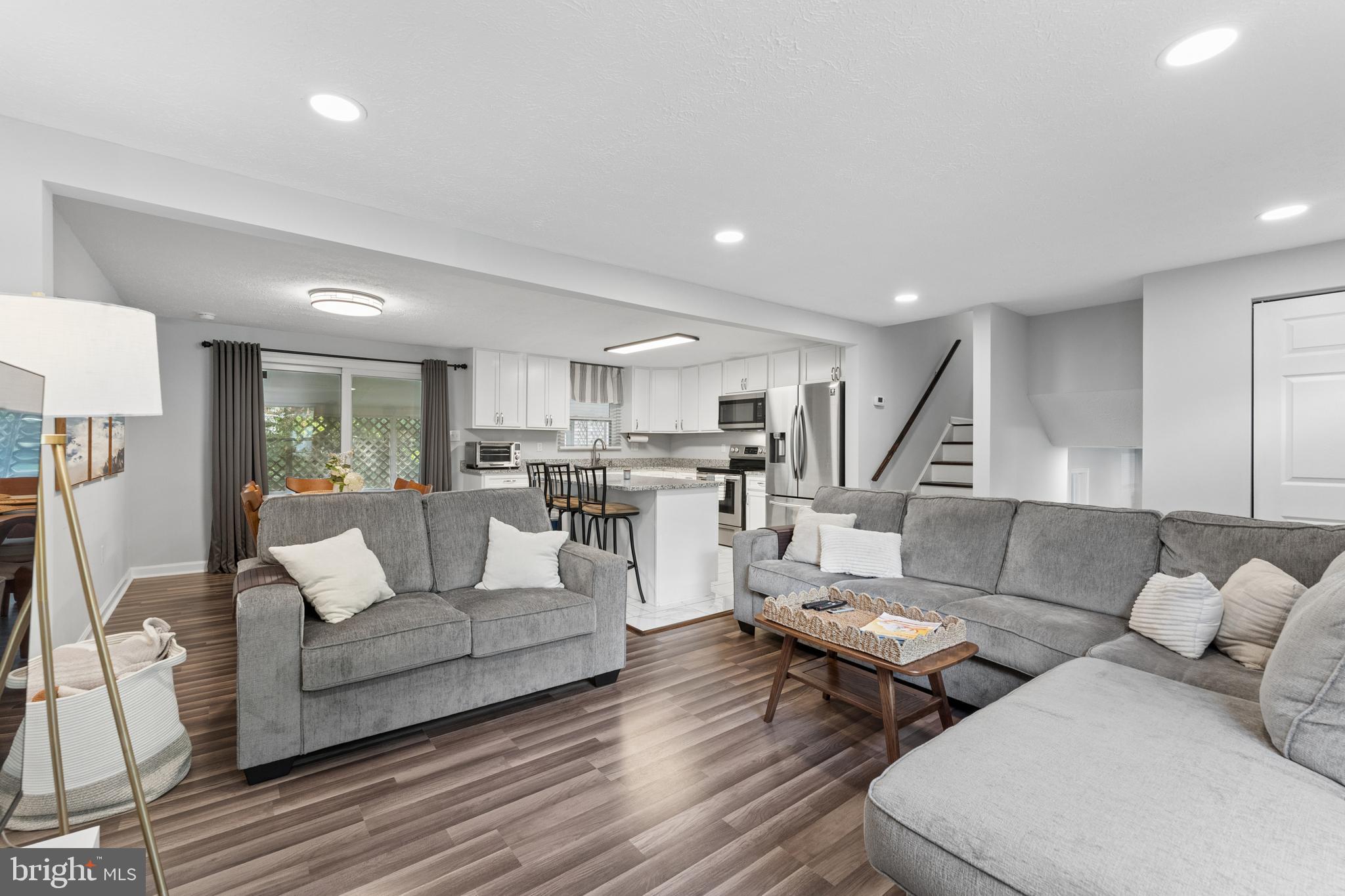 903 CASTLEWOOD DRIVE