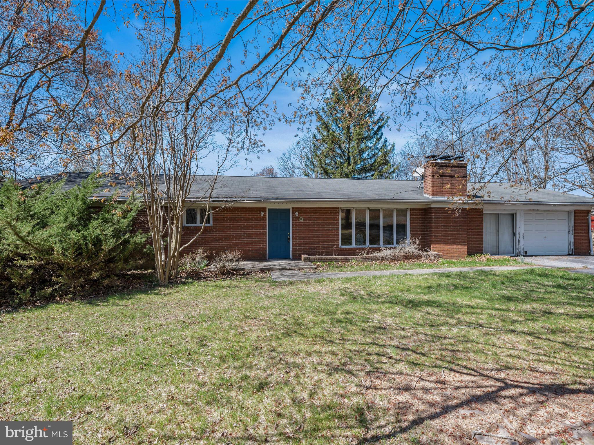 LAKEWOOD HILLS - Residential