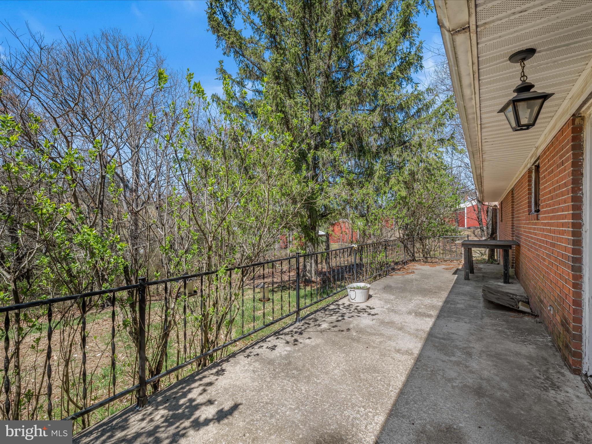 LAKEWOOD HILLS - Residential